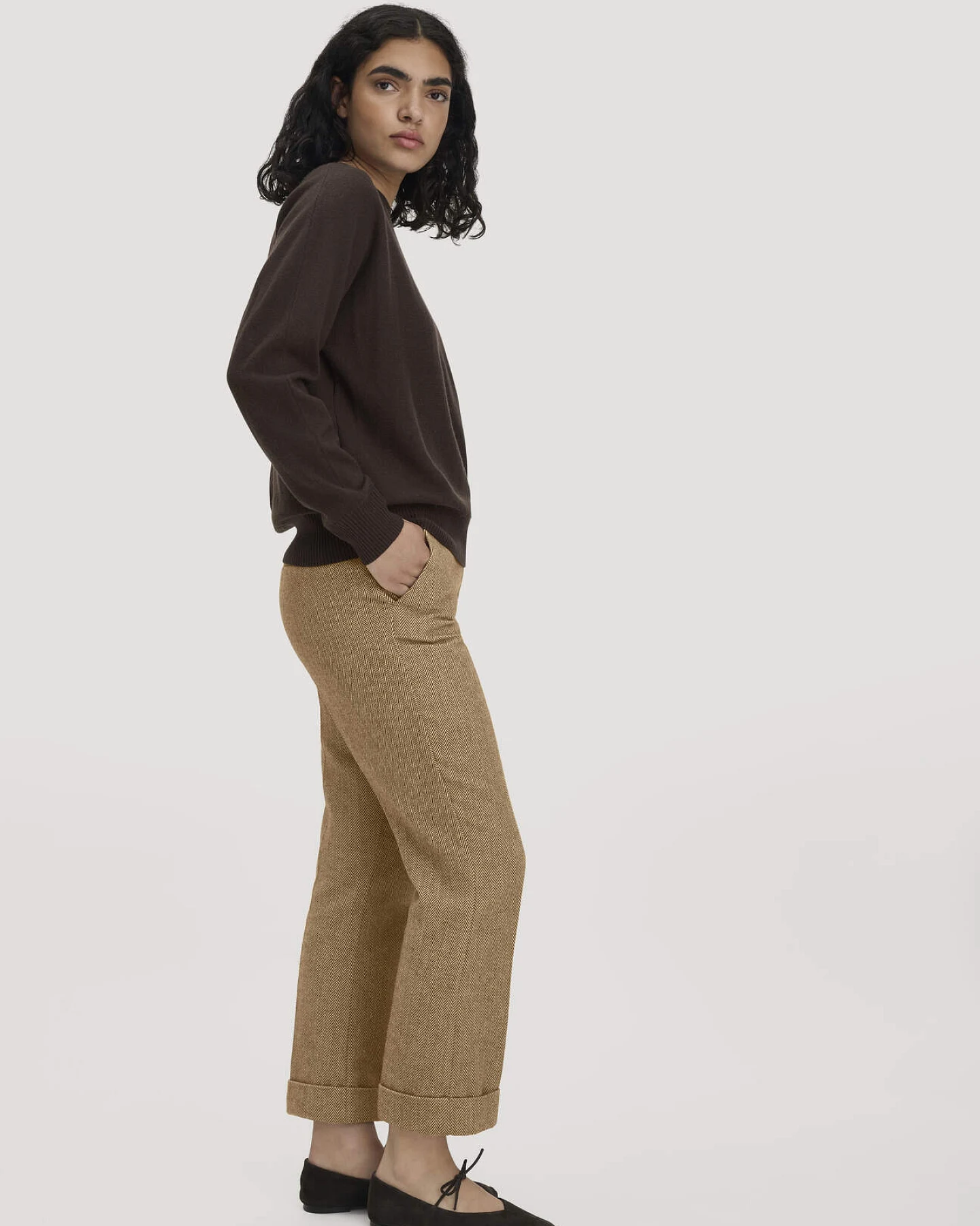 hessnatur Damen Hose Flared Leg aus Bio-Baumwolle - braun - Größe 40 – Ansicht 4