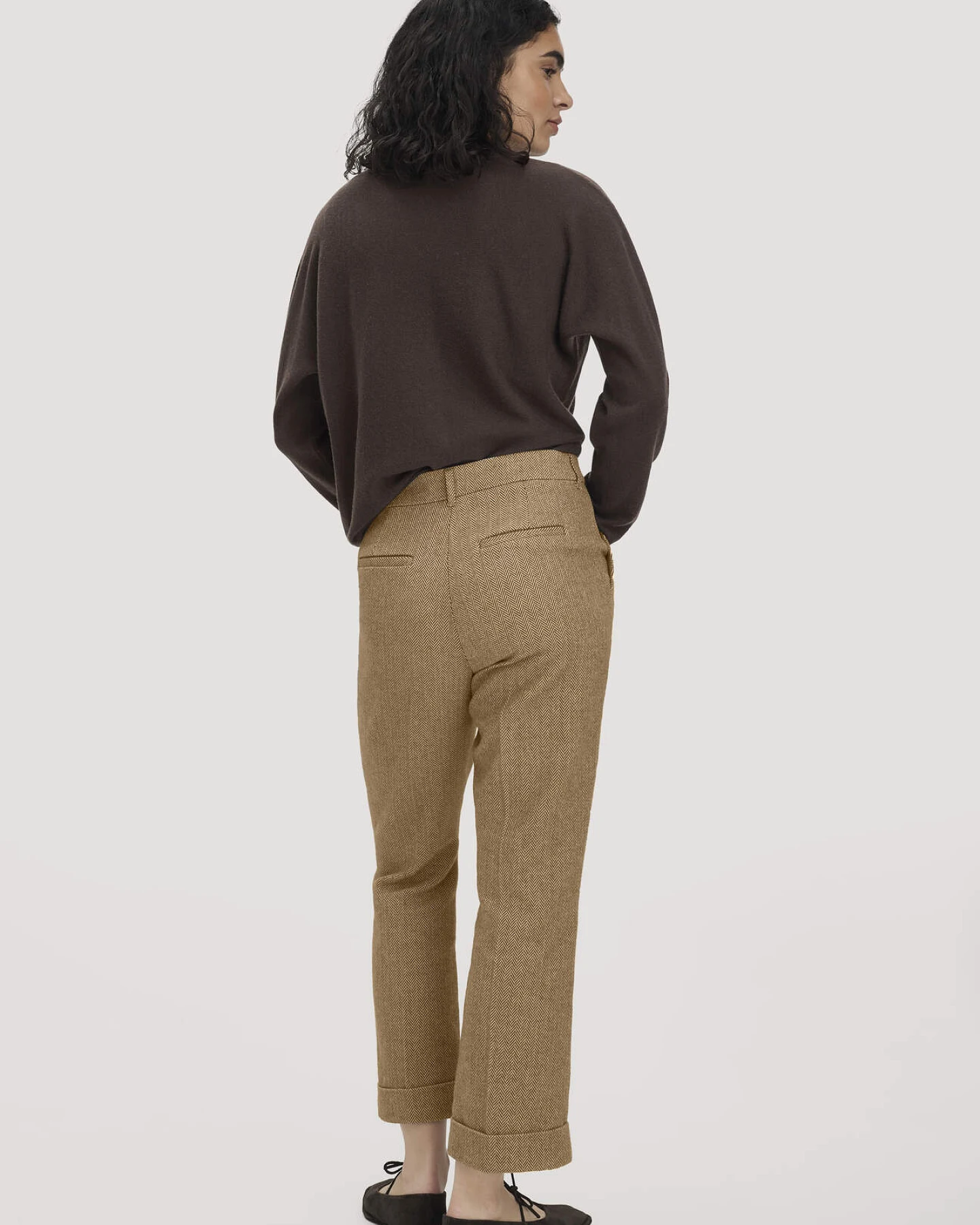 hessnatur Damen Hose Flared Leg aus Bio-Baumwolle - braun - Größe 42 – Ansicht 2