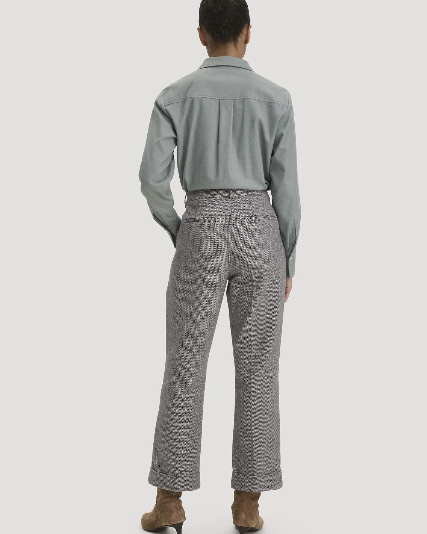 hessnatur Damen Hose Flared Leg aus Bio-Baumwolle - grau - Größe 34 – Ansicht 2