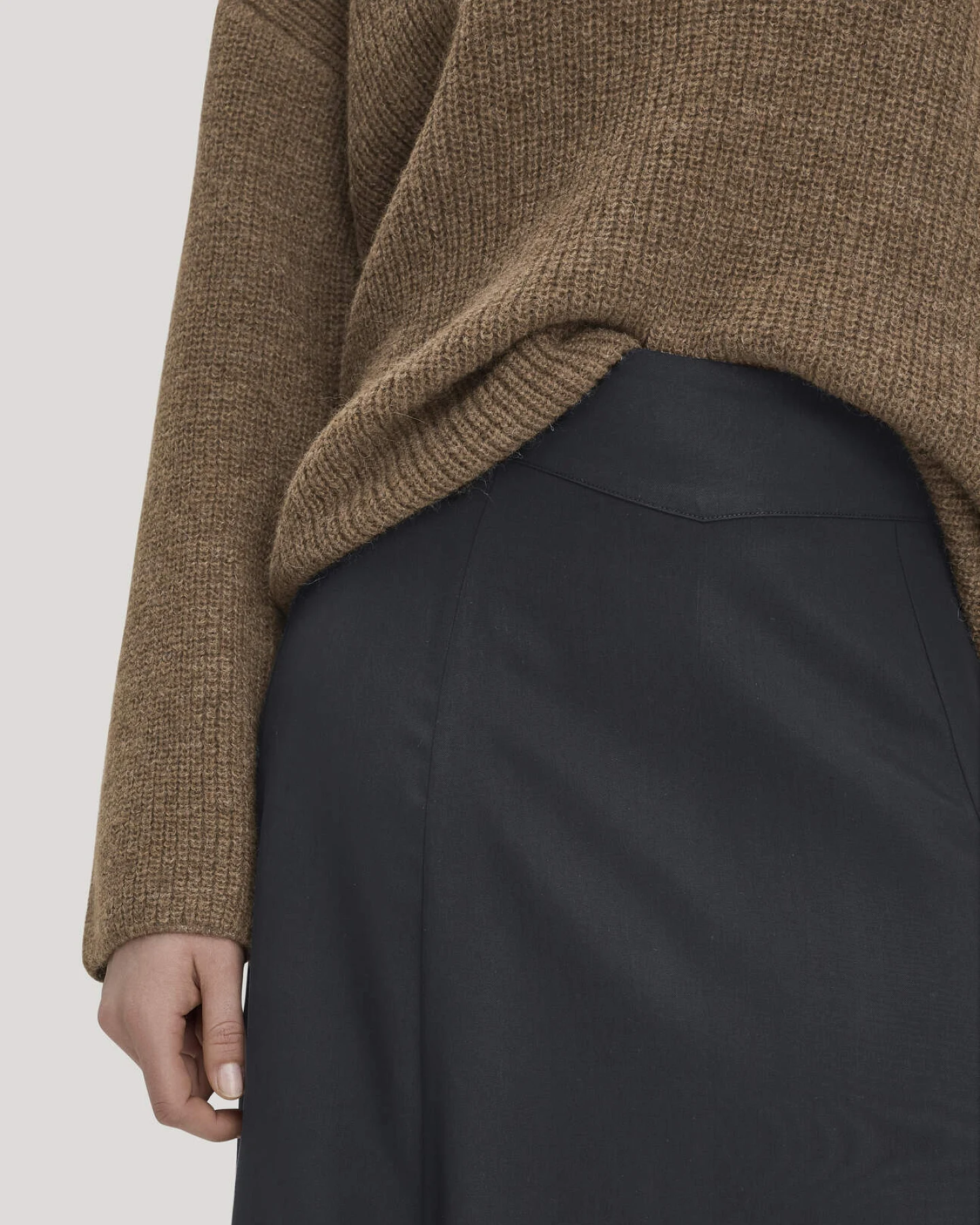 hessnatur Damen Gewebe Rock Midi aus TENCEL™ Lyocell - schwarz - Größe 34 – Ansicht 3
