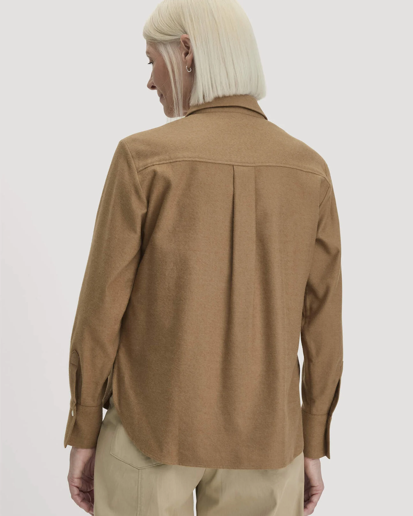 hessnatur Damen Flanell Bluse Relaxed aus Bio-Baumwolle mit TENCEL™ Lyocell - braun - Größe 34 – Ansicht 3