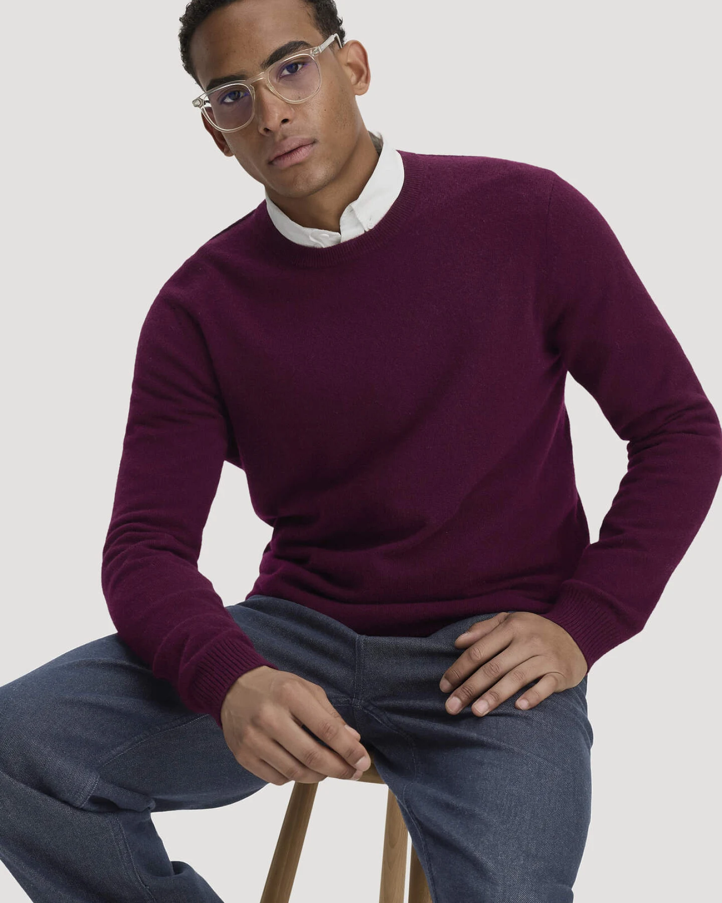 hessnatur Herren Strickpullover Regular BETTER RECYCLING mit recyceltem Cashmere - rot - Größe L – Ansicht 4