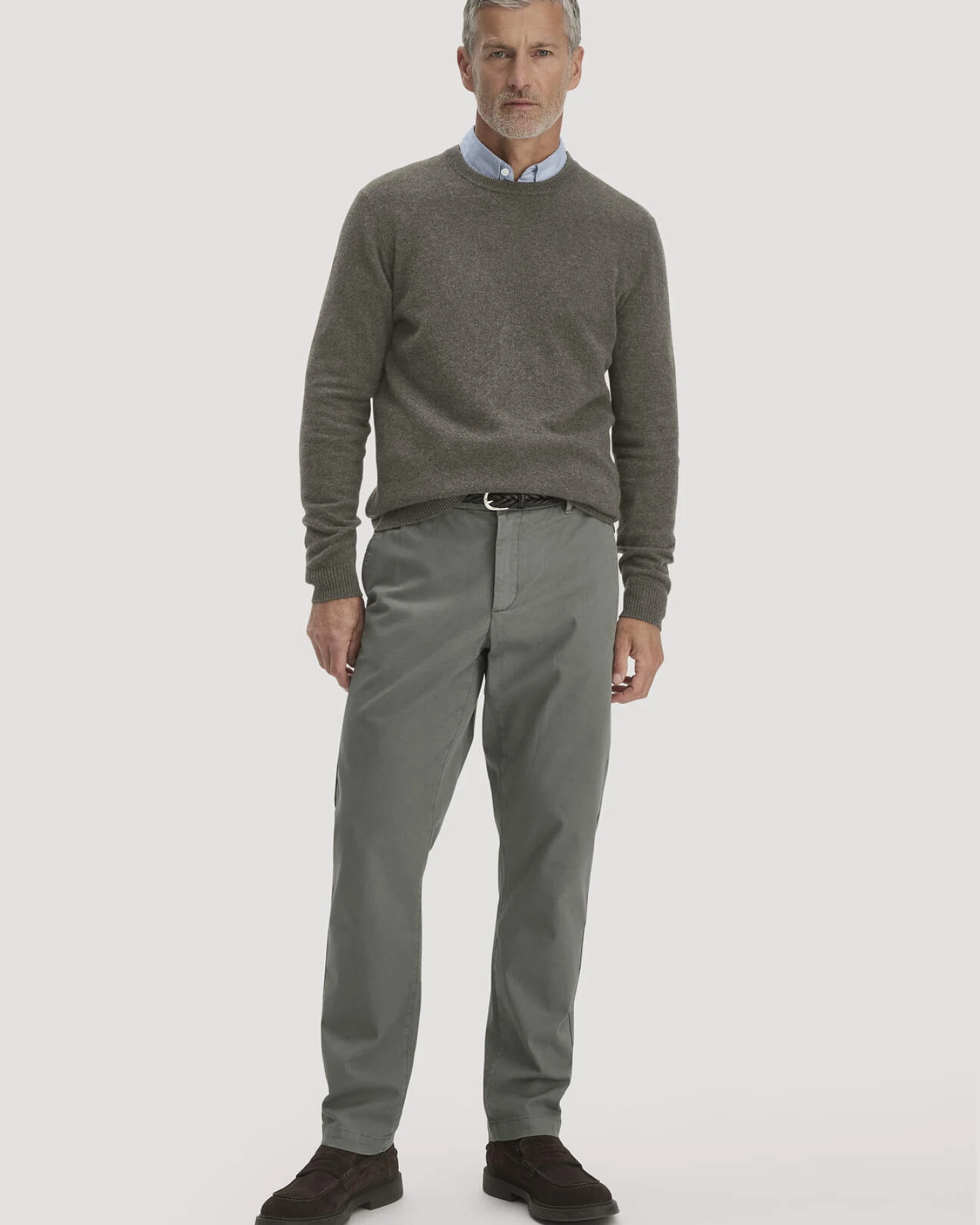 hessnatur Herren Strickpullover Regular BETTER RECYCLING mit recyceltem Cashmere - grün - Größe XXL – Ansicht 2