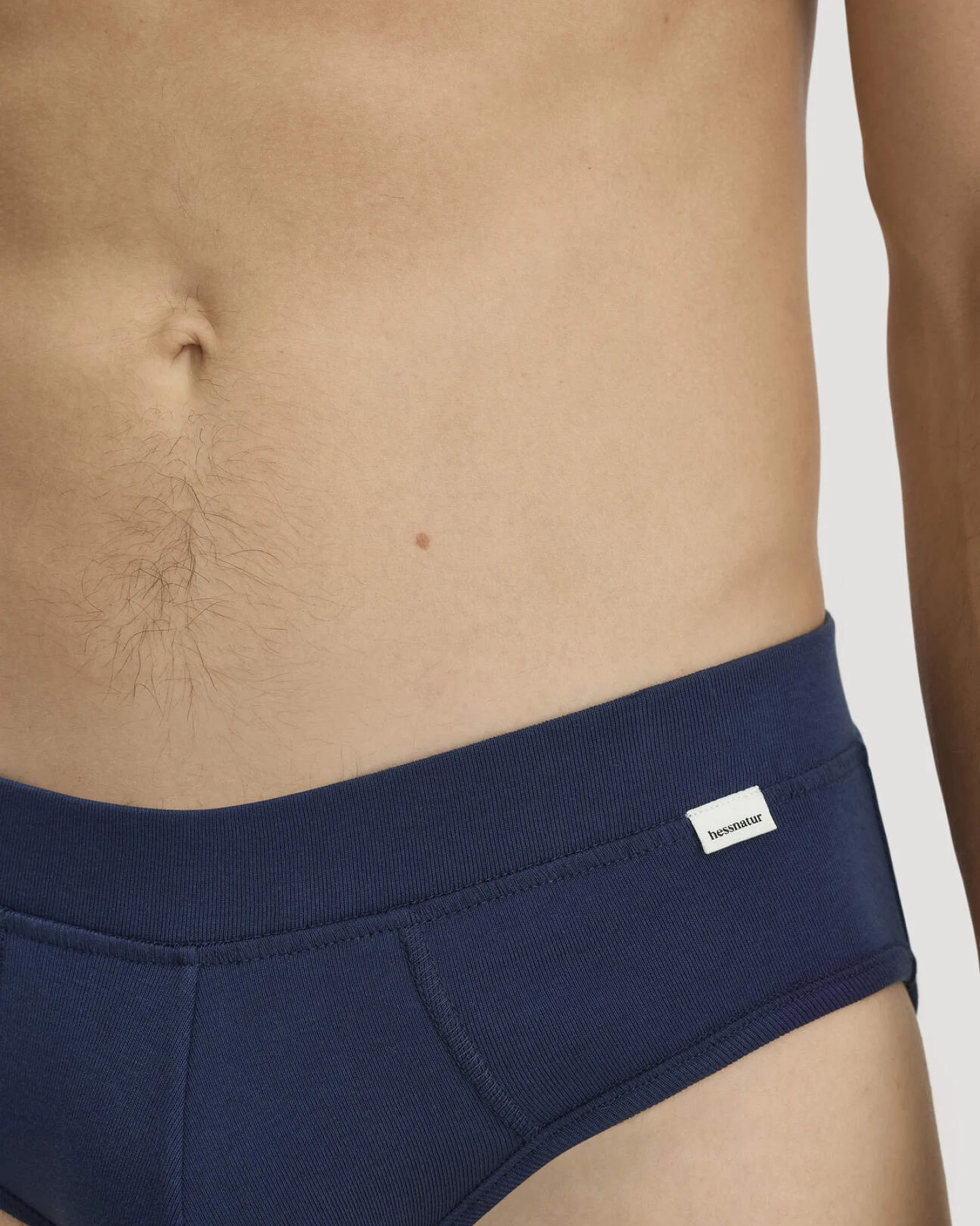 hessnatur Herren Slip Regular Cut im 2er-Pack PURE NATURE aus Bio-Baumwolle - blau - Größe 4 = S – Ansicht 2