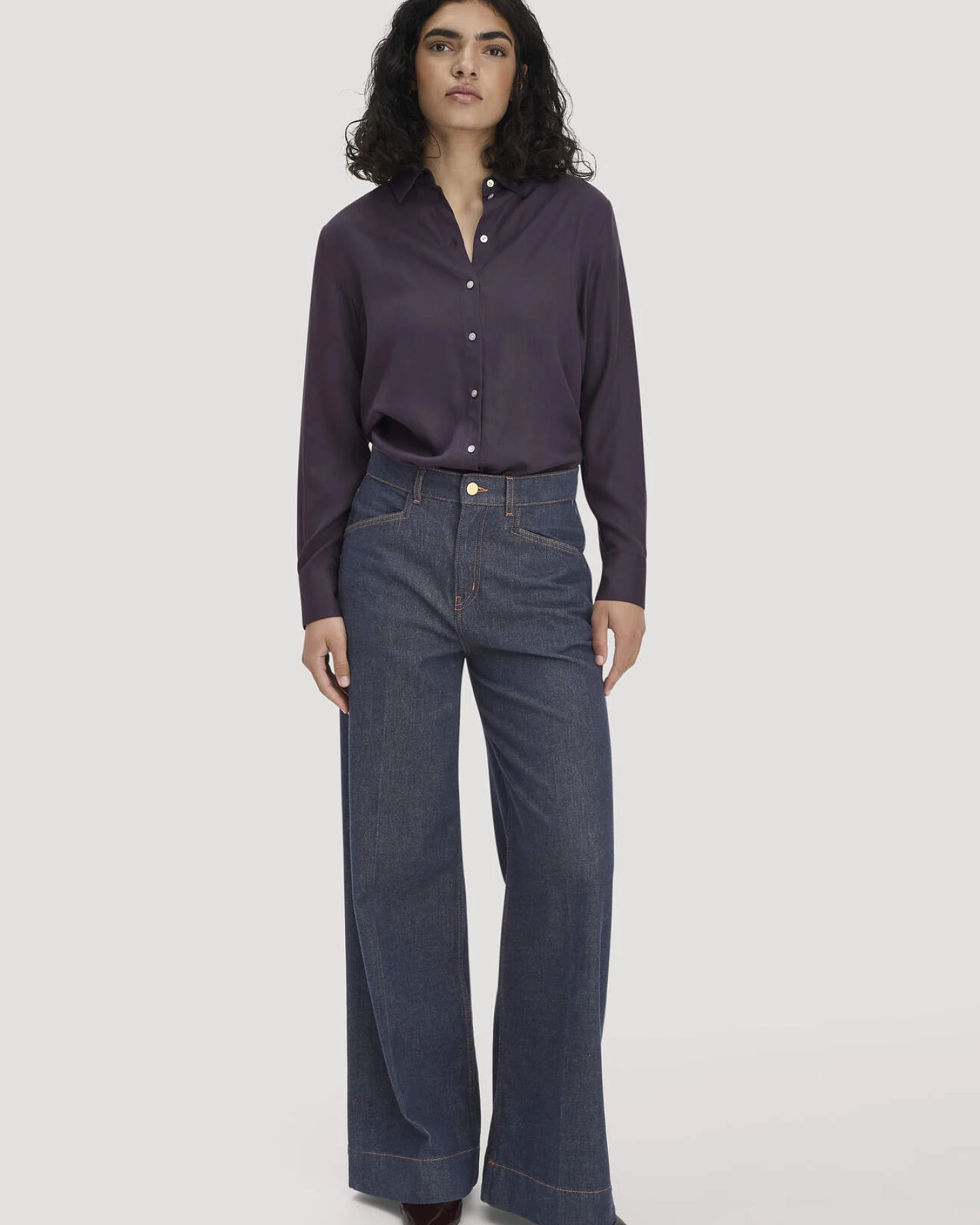 hessnatur Damen Bluse Relaxed aus TENCEL™ Lyocell - lila - Größe 34 – Ansicht 2