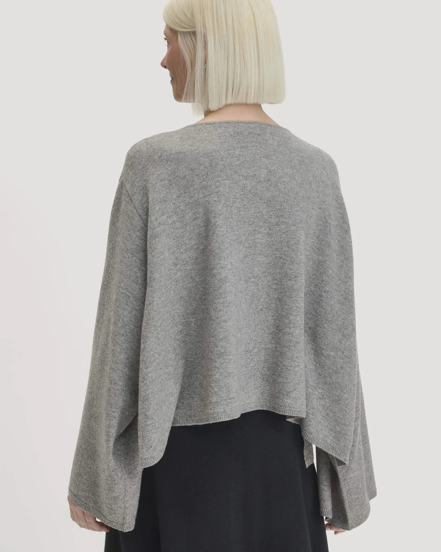 hessnatur Damen Strick Pullover Oversize aus Bio-Merinowolle mit Cashmere - grau - Größe onesize – Ansicht 3