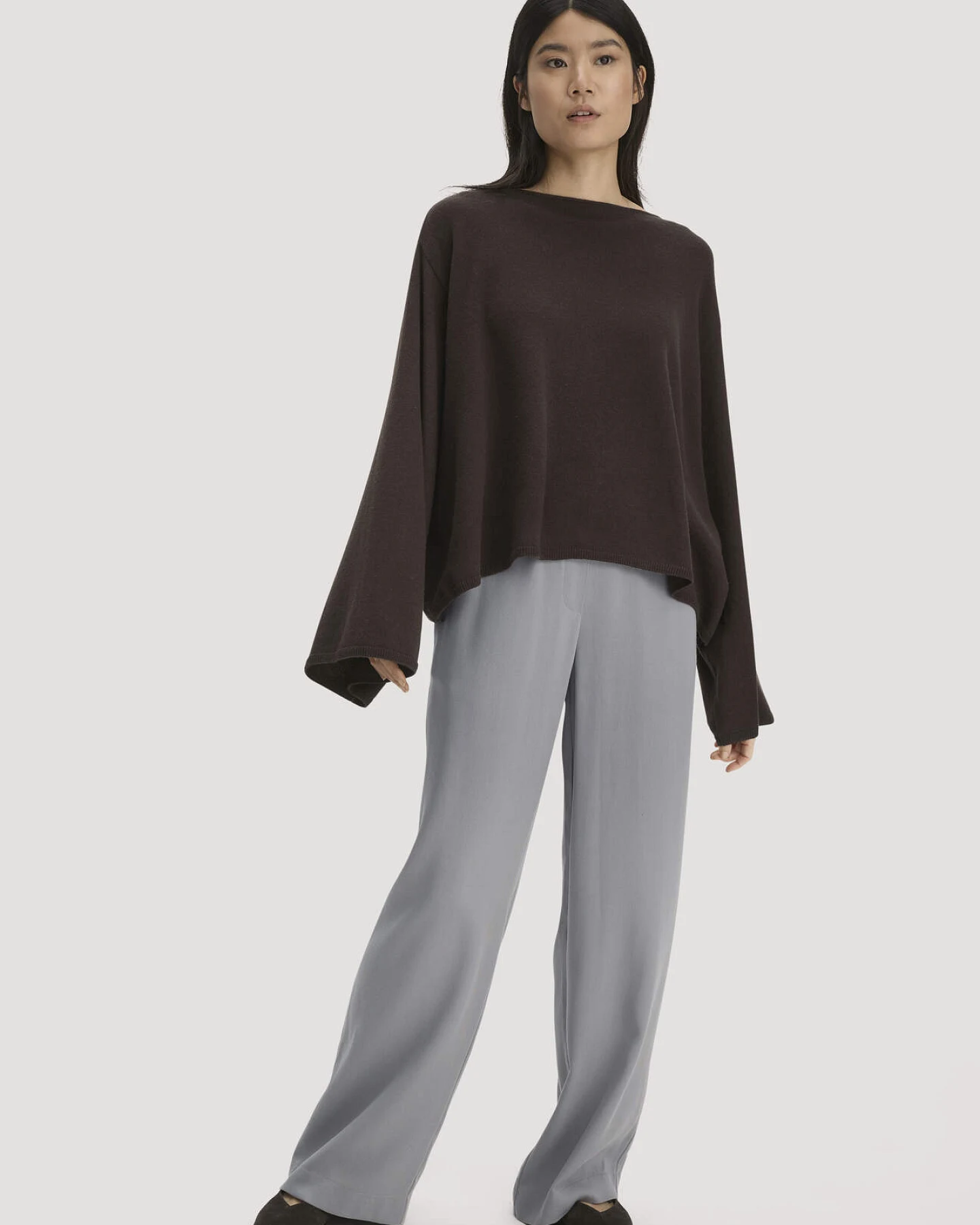 hessnatur Damen Strick Pullover Oversize aus Bio-Merinowolle mit Cashmere - braun - Größe onesize – Ansicht 2