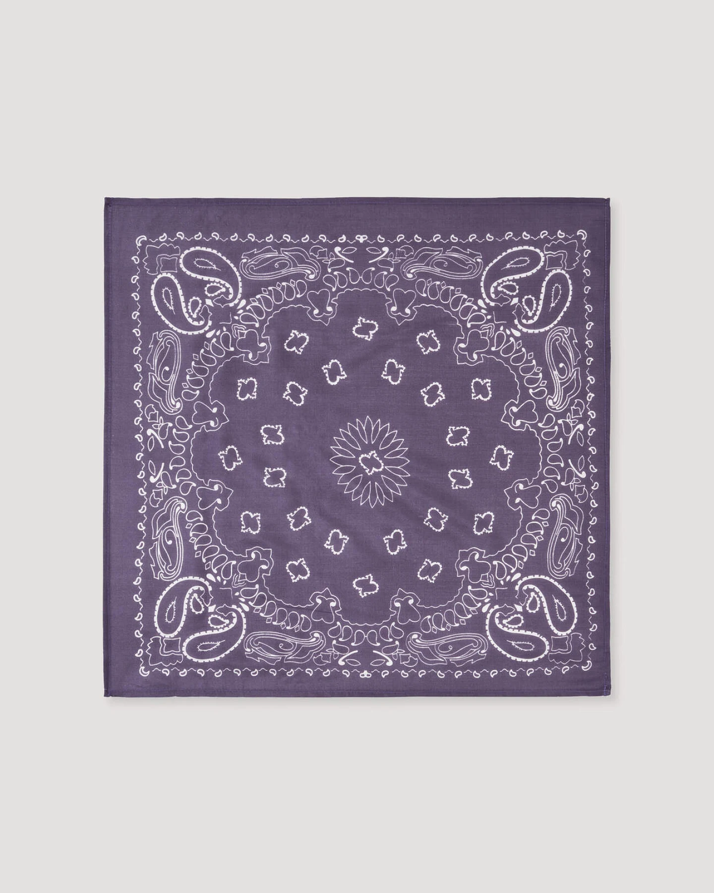 hessnatur Damen Print Seidentuch - lila - Größe 55x55 cm – Ansicht 2
