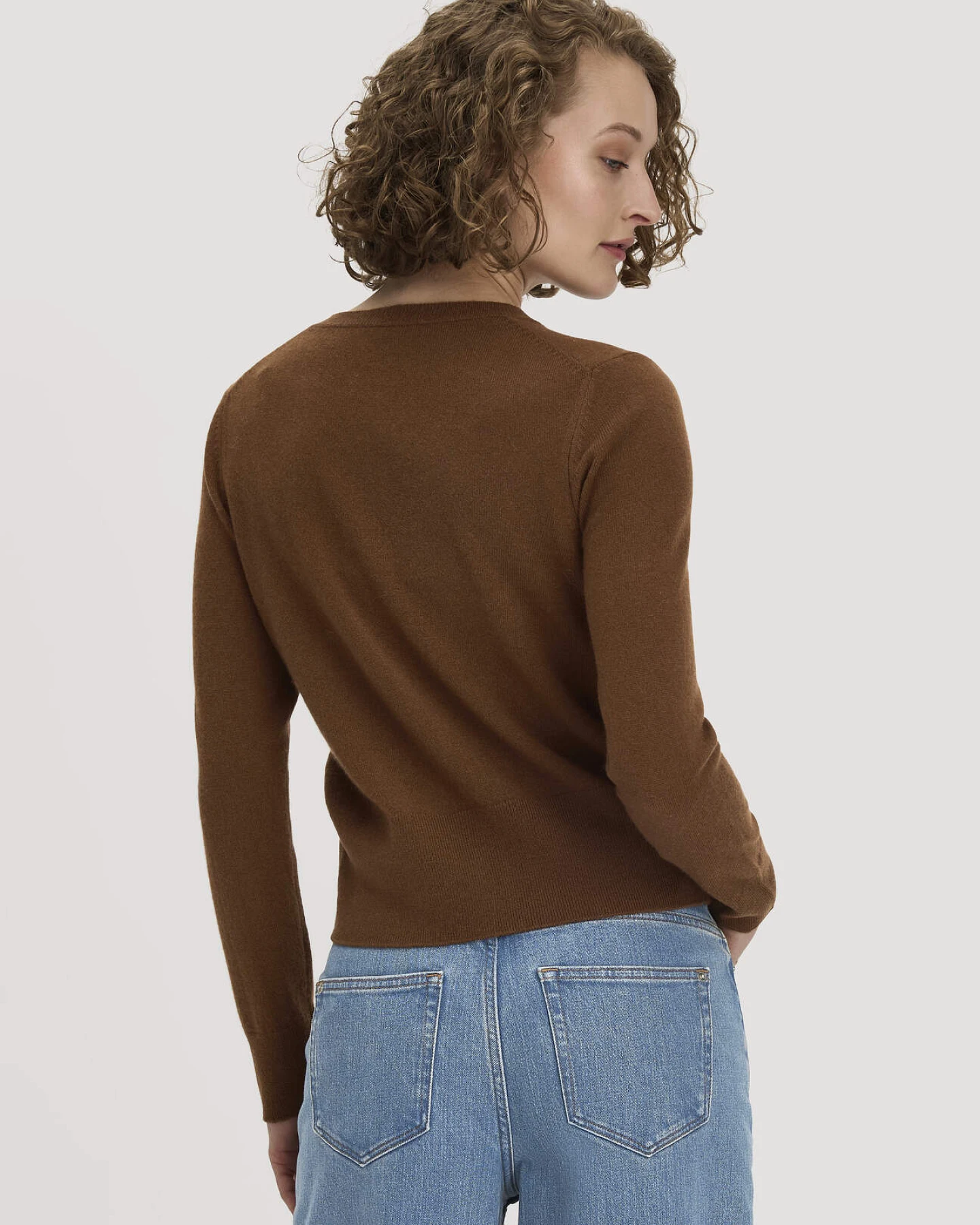 hessnatur Damen Strick Jacke Regular BETTER RECYCLING aus Cashmere - braun - Größe L – Ansicht 3