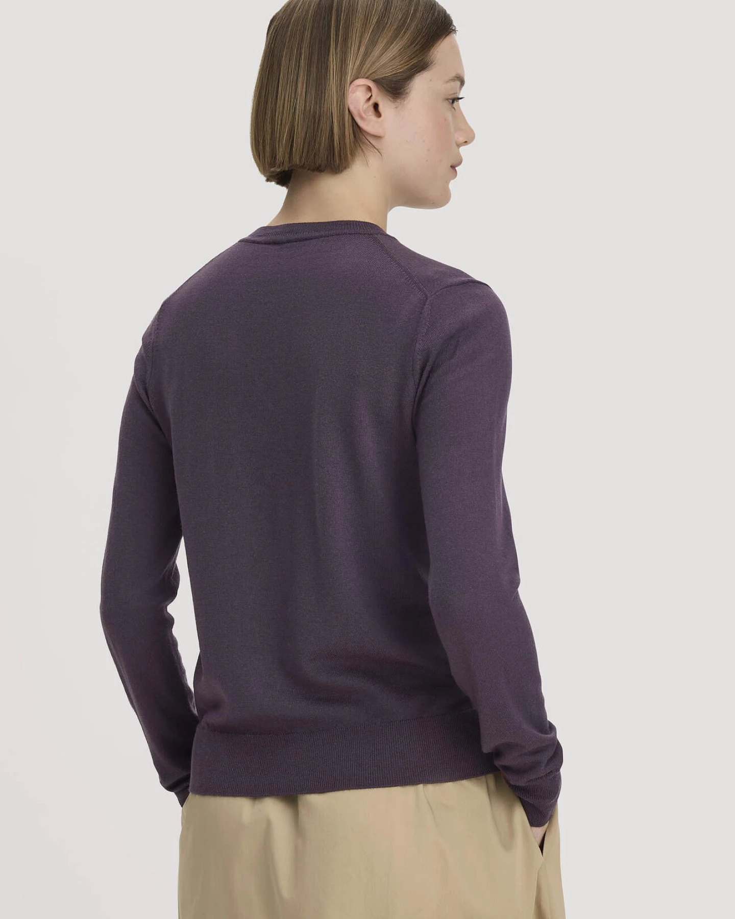 hessnatur Damen Pullover Regular aus Bio-Merinowolle - lila - Größe XS – Ansicht 3