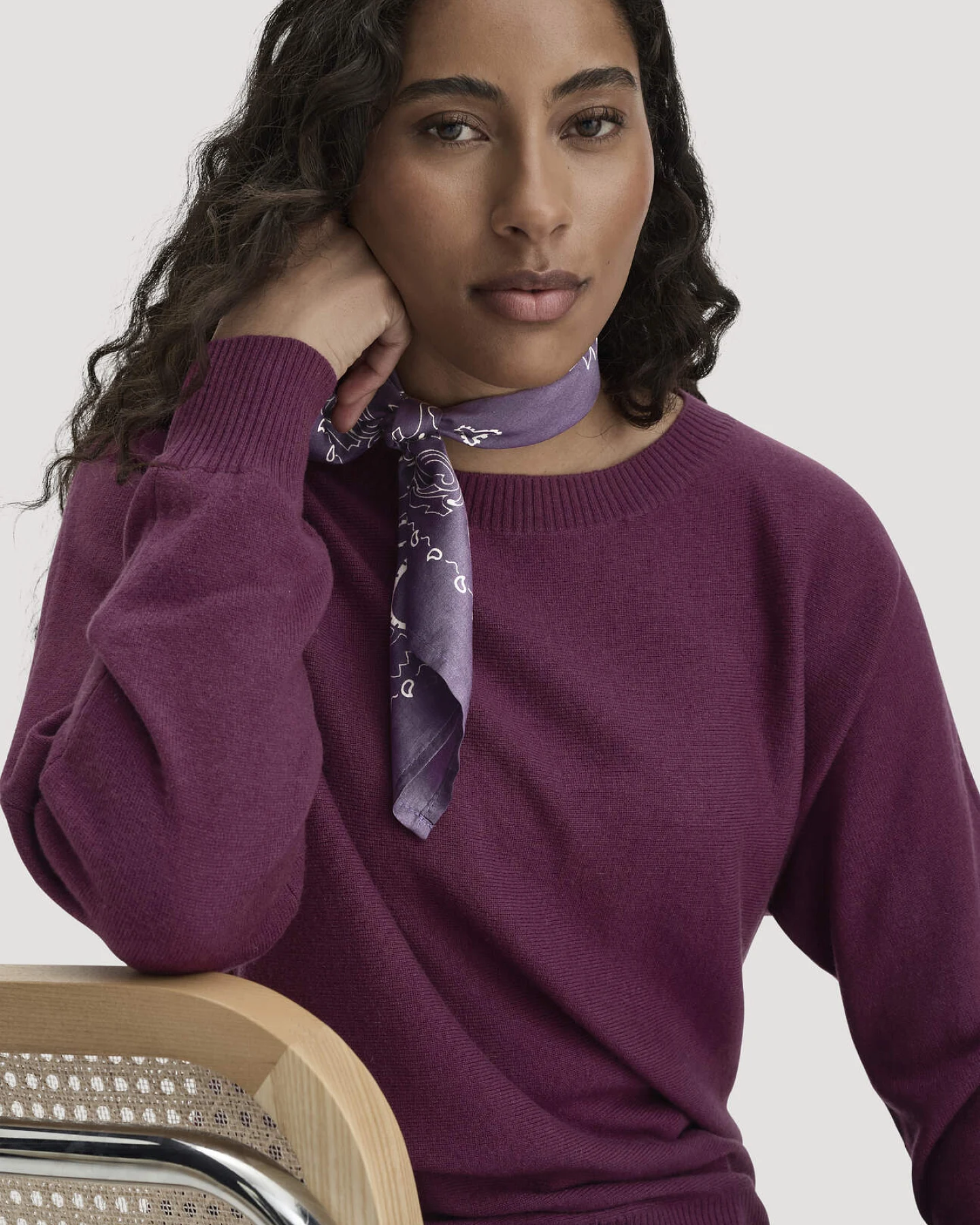 hessnatur Damen Pullover Relaxed aus Bio-Schurwolle mit Cashmere - rot - Größe XL – Ansicht 4