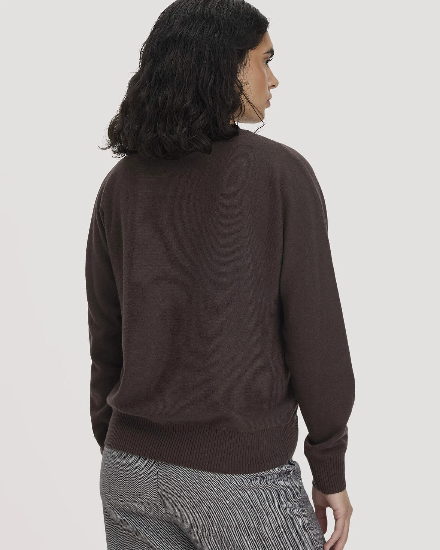 hessnatur Damen Pullover Relaxed aus Bio-Schurwolle mit Cashmere - braun - Größe XL – Ansicht 3