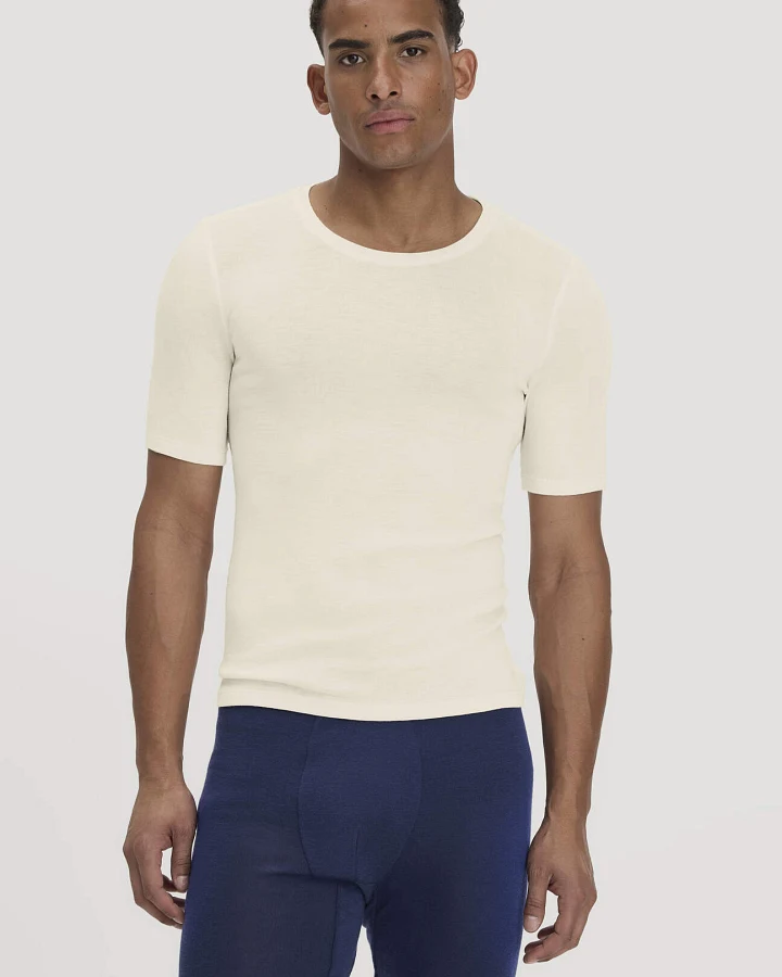 hessnatur Herren T-Shirt PURE FUNCTION aus Bio-Merinowolle und Seide - natur - Größe S