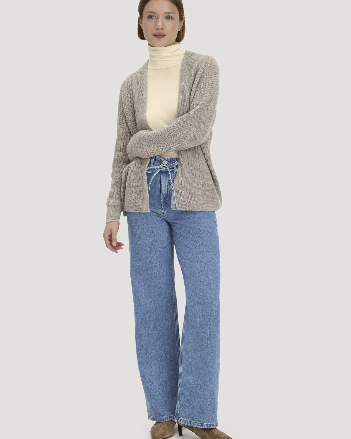 hessnatur Damen Strick Jacke Oversize aus Alpaka - grau - Größe L – Ansicht 2
