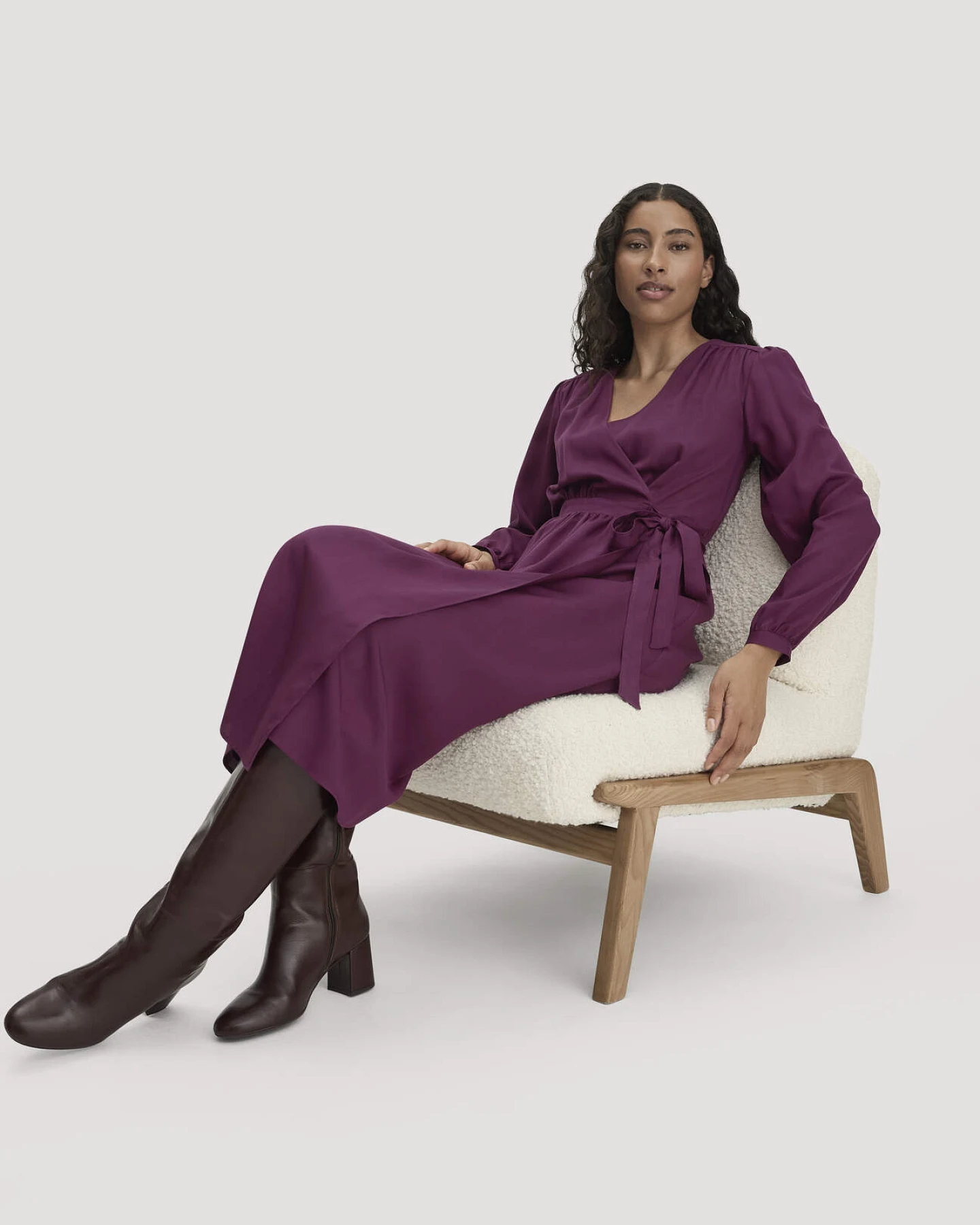 hessnatur Damen Kleid Midi Regular aus TENCEL™ Lyocell - rot - Größe 38 – Ansicht 4