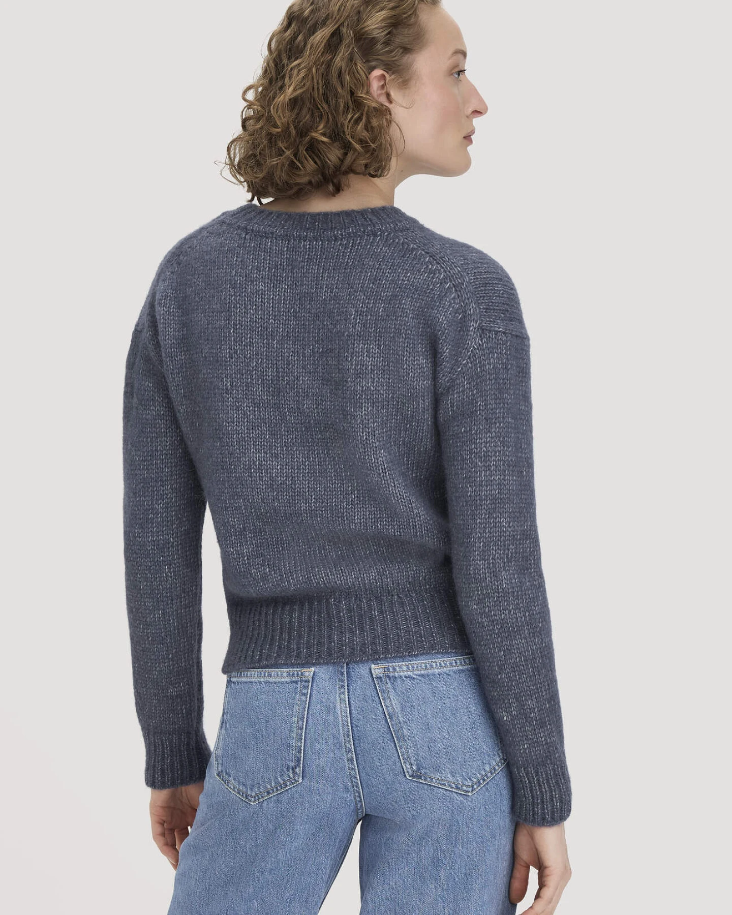 hessnatur Damen Pullover Relaxed aus Alpaka mit Bio-Baumwolle - blau - Größe XXL – Ansicht 3