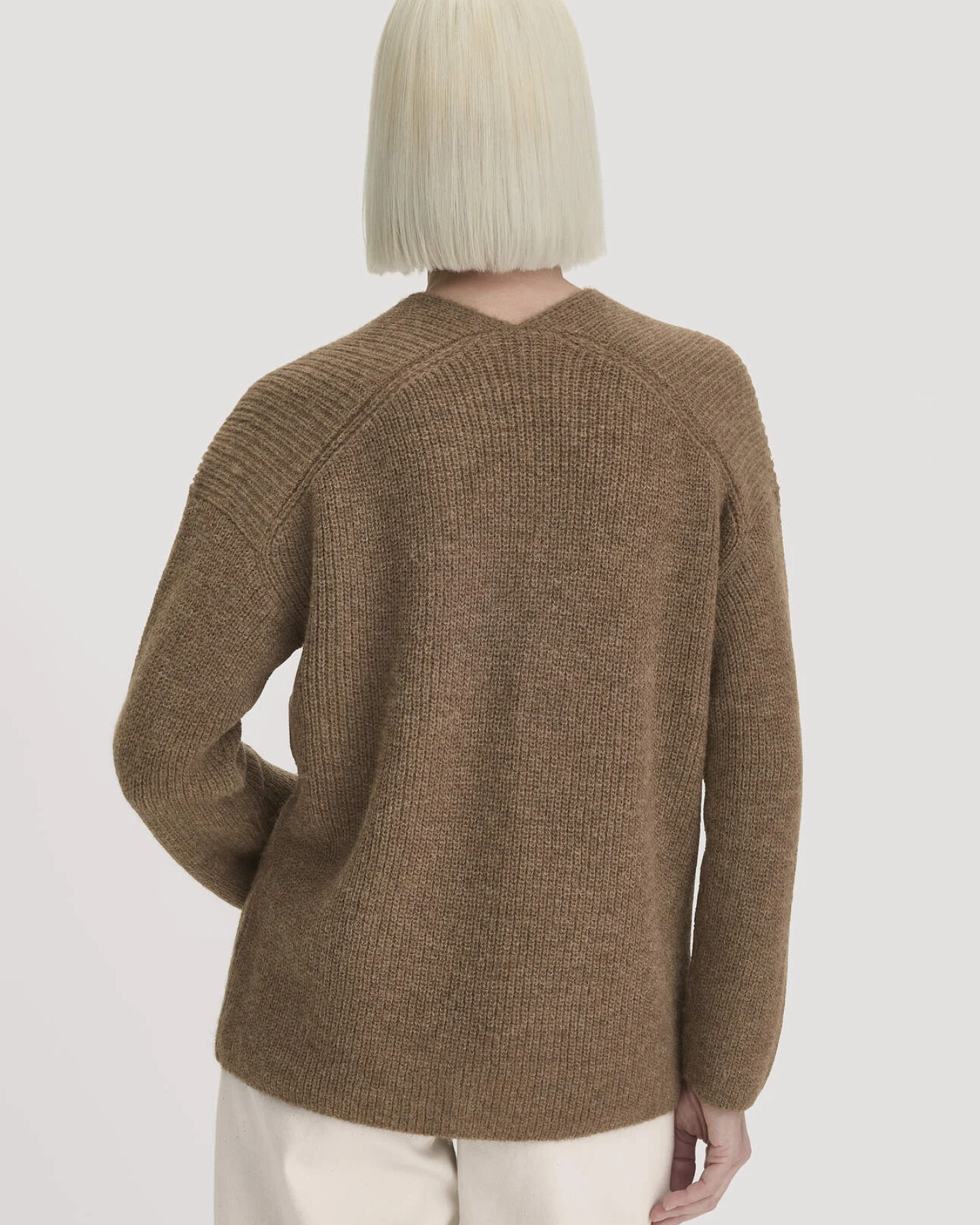 hessnatur Damen Strick Pullover Relaxed aus Alpaka - braun - Größe XL – Ansicht 3