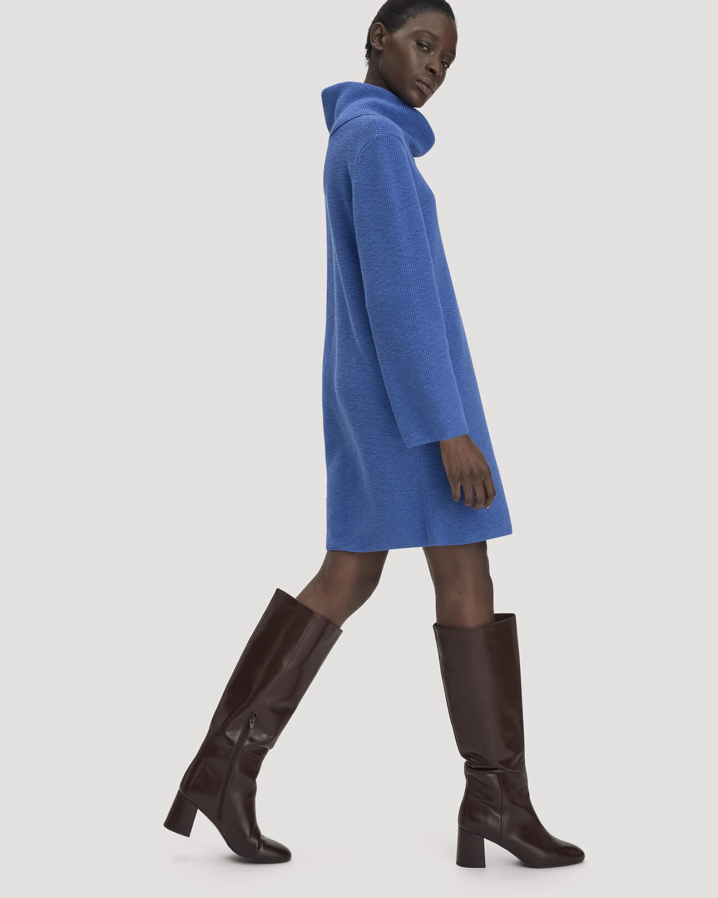 hessnatur Damen Strickkleid Relaxed aus Bio-Baumwolle - blau - Größe L – Ansicht 4