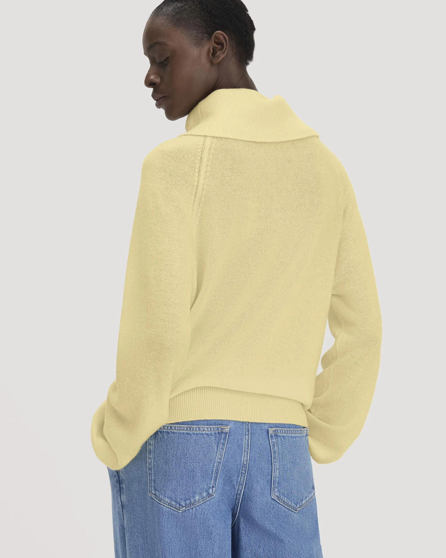 hessnatur Damen Strick-Pullover Relaxed BETTER RECYCLING aus Kaschmir - gelb - Größe XS – Ansicht 3