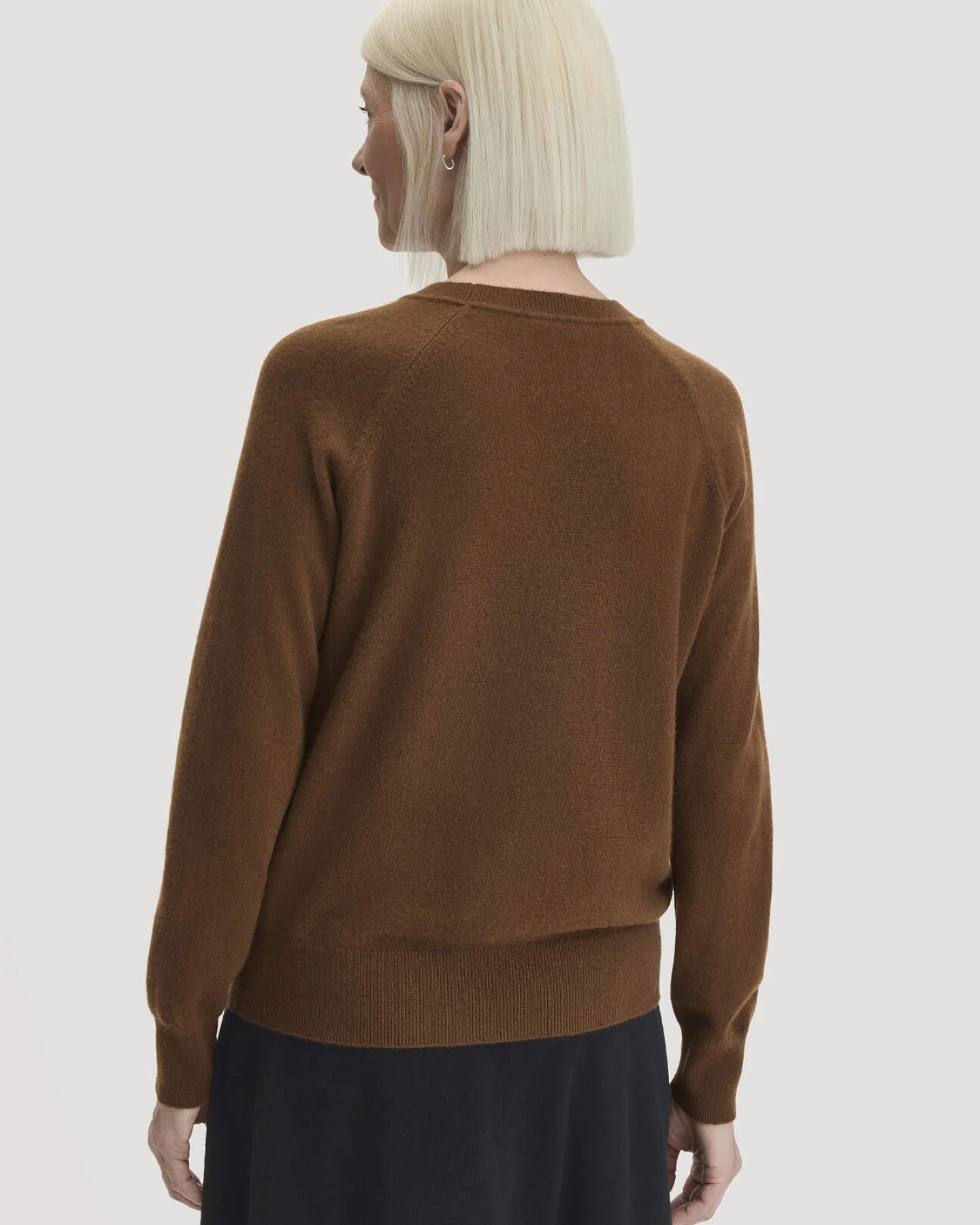 hessnatur Damen Pullover Relaxed BETTER RECYCLING aus Cashmere mit Recycling-Anteil - braun - Größe L – Ansicht 3