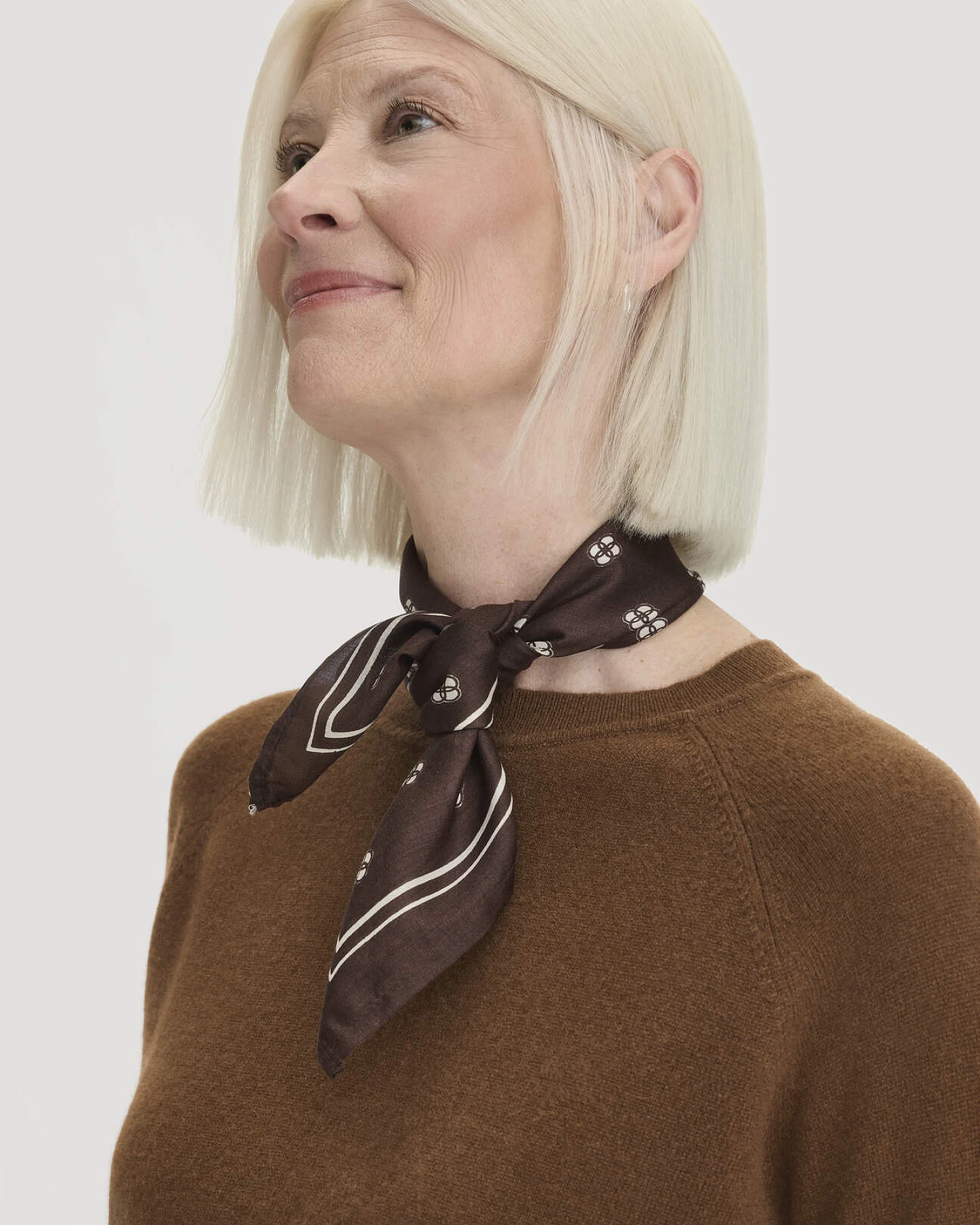 hessnatur Damen Pullover Relaxed BETTER RECYCLING aus Cashmere mit Recycling-Anteil - braun - Größe L – Ansicht 4