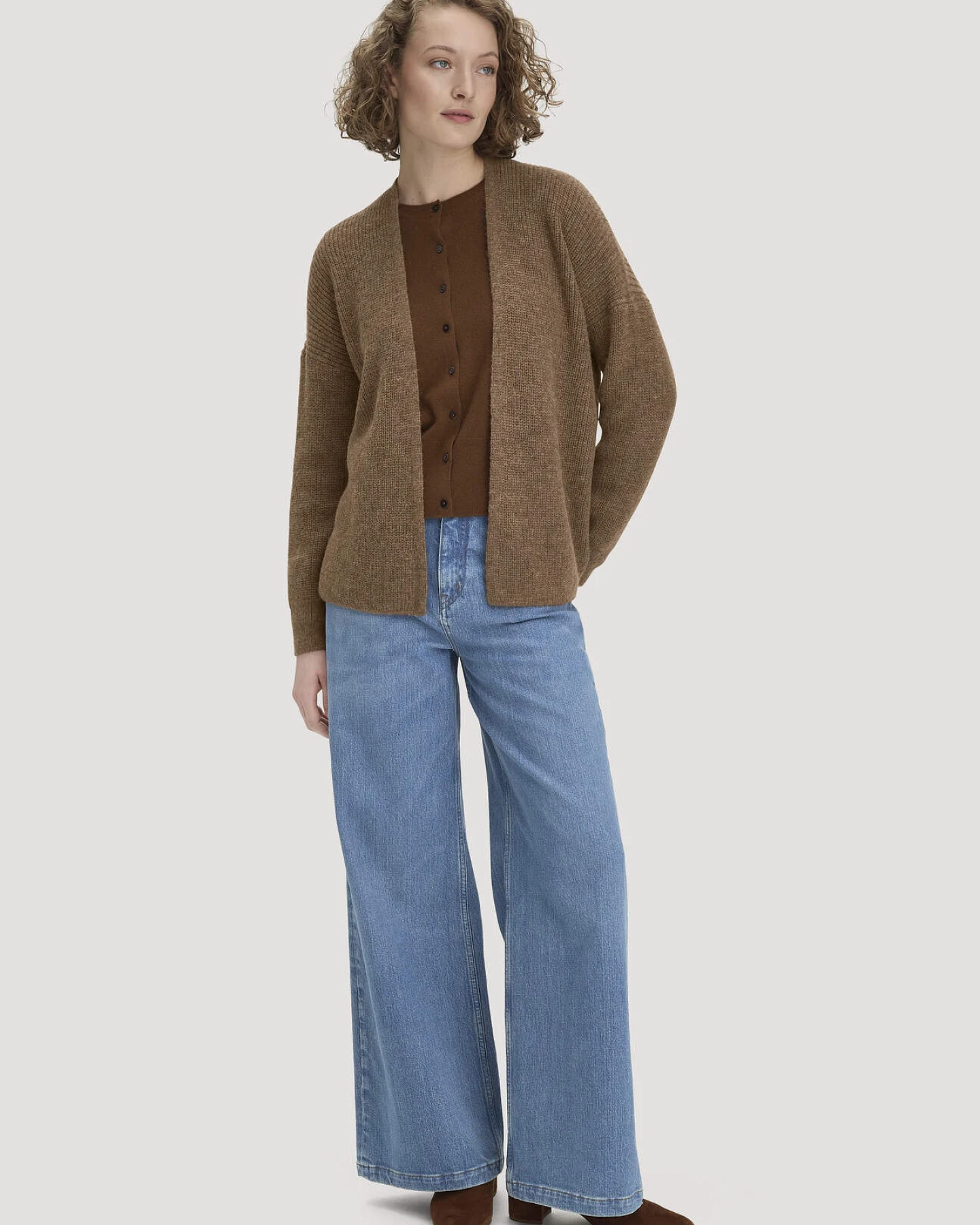 hessnatur Damen Strick Jacke Oversize aus Alpaka - braun - Größe XS – Ansicht 3