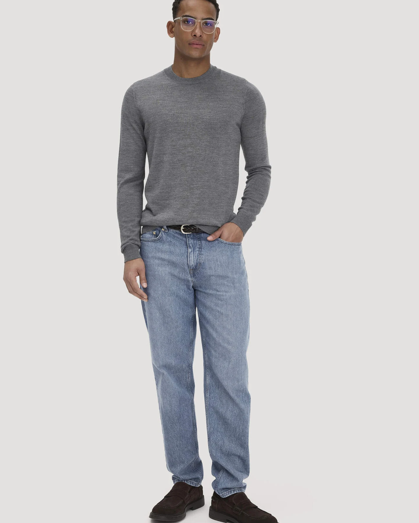 hessnatur Herren Pullover Regular aus Bio-Merinowolle - grau - Größe XXL – Ansicht 2