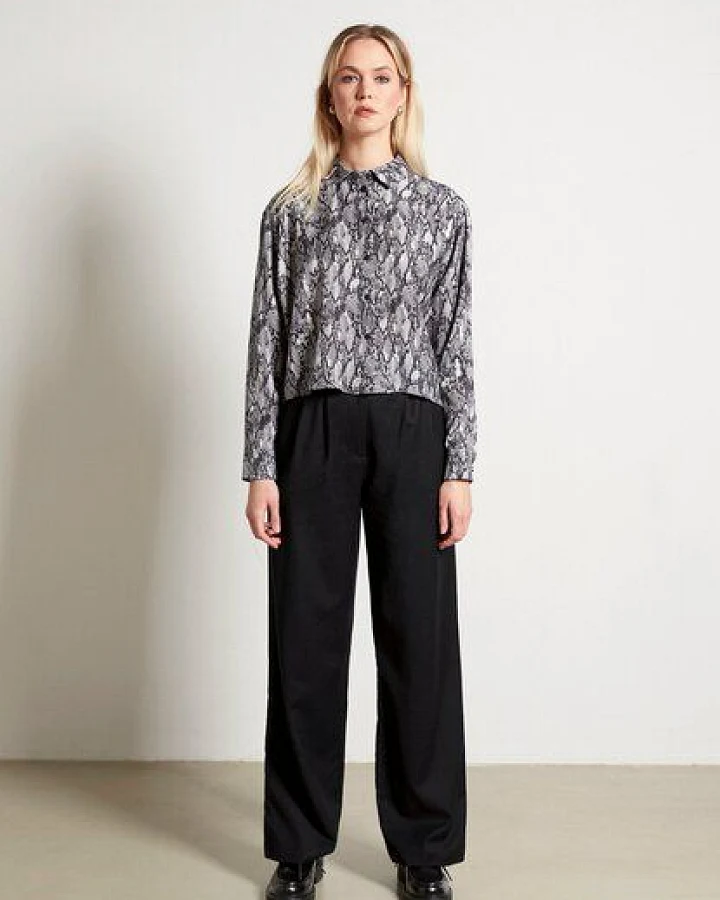 Givn Berlin Kurze Bluse GBSAVANNAH aus TENCEL