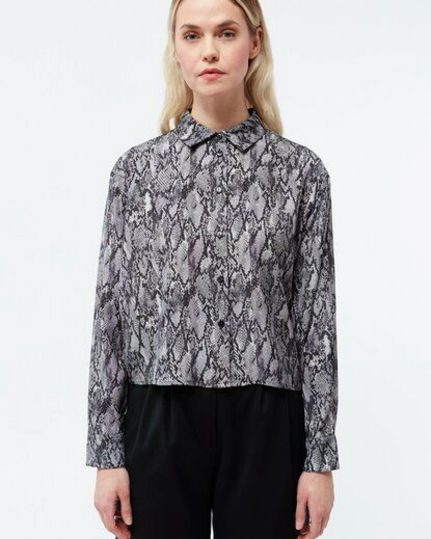 Givn Berlin Kurze Bluse GBSAVANNAH aus TENCEL – Ansicht 2