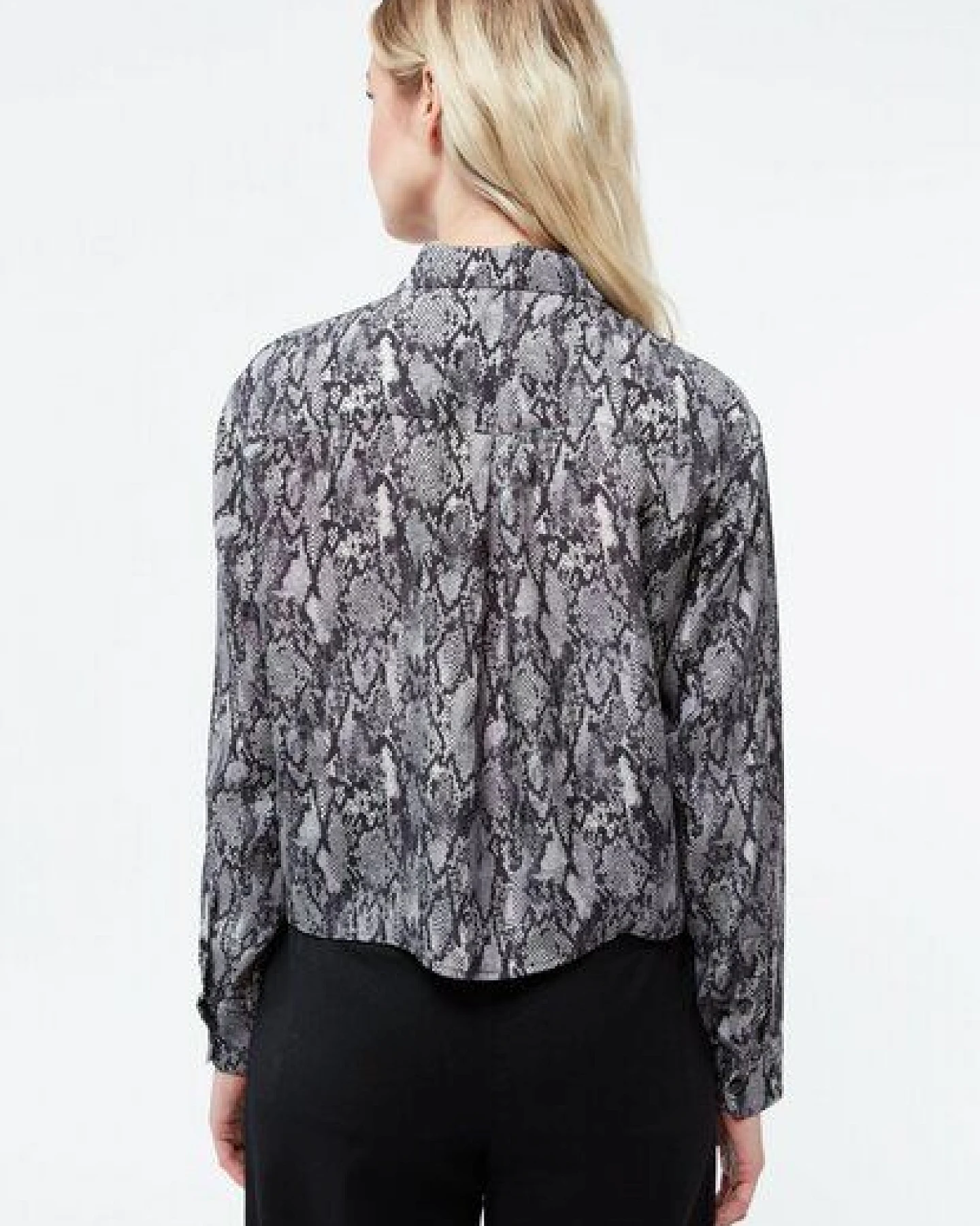 Givn Berlin Kurze Bluse GBSAVANNAH aus TENCEL – Ansicht 4