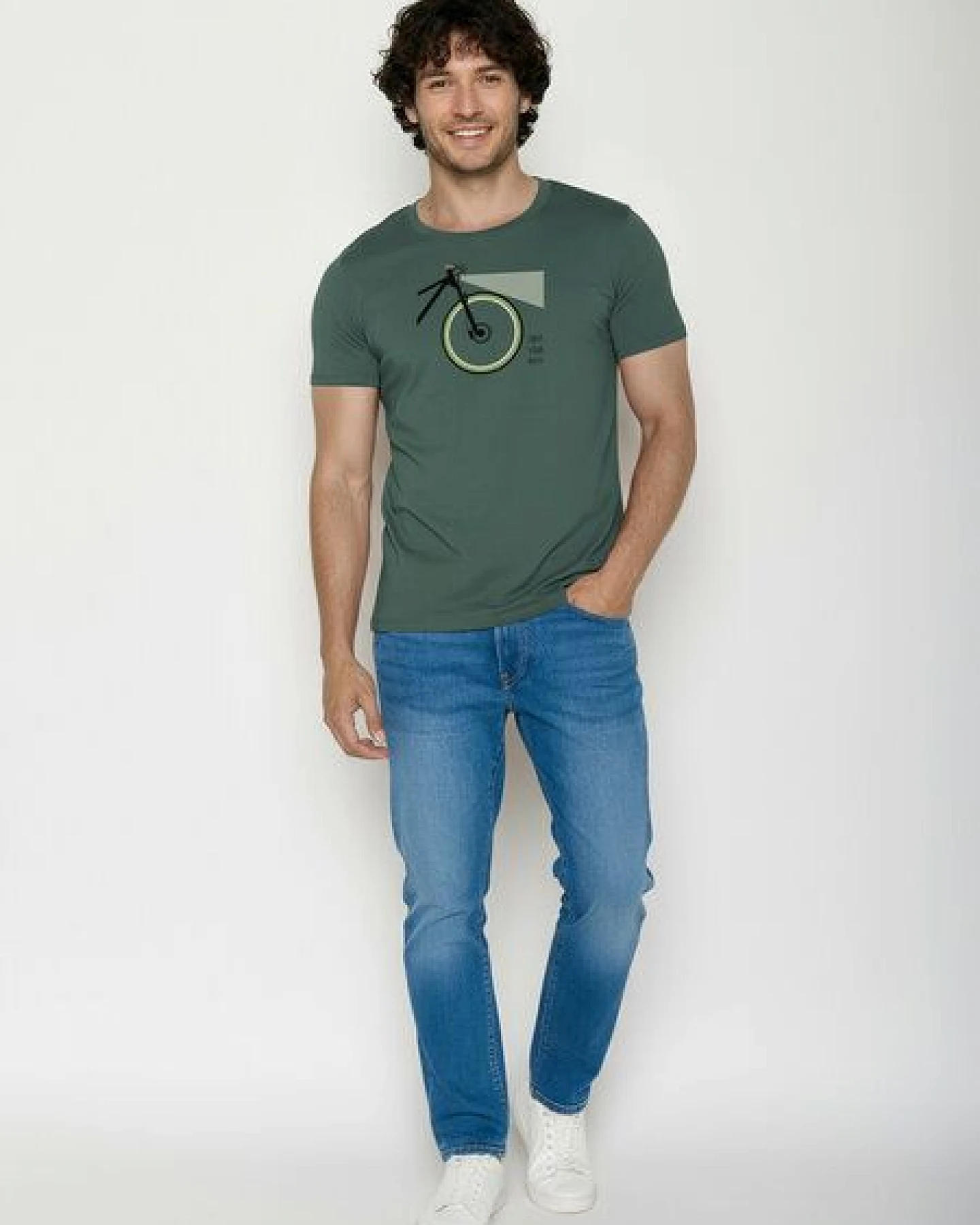 GREENBOMB Bike Light Guide - Sportliches T-Shirt aus Bio-Baumwolle / hochwertiger Print / GOTS / Fair & Vegan – Ansicht 3