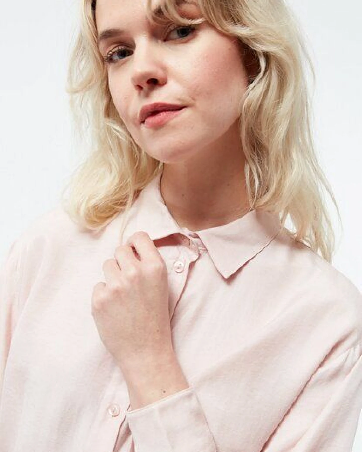 Givn Berlin Kurze Bluse GBSAVANNAH aus TENCEL – Ansicht 4