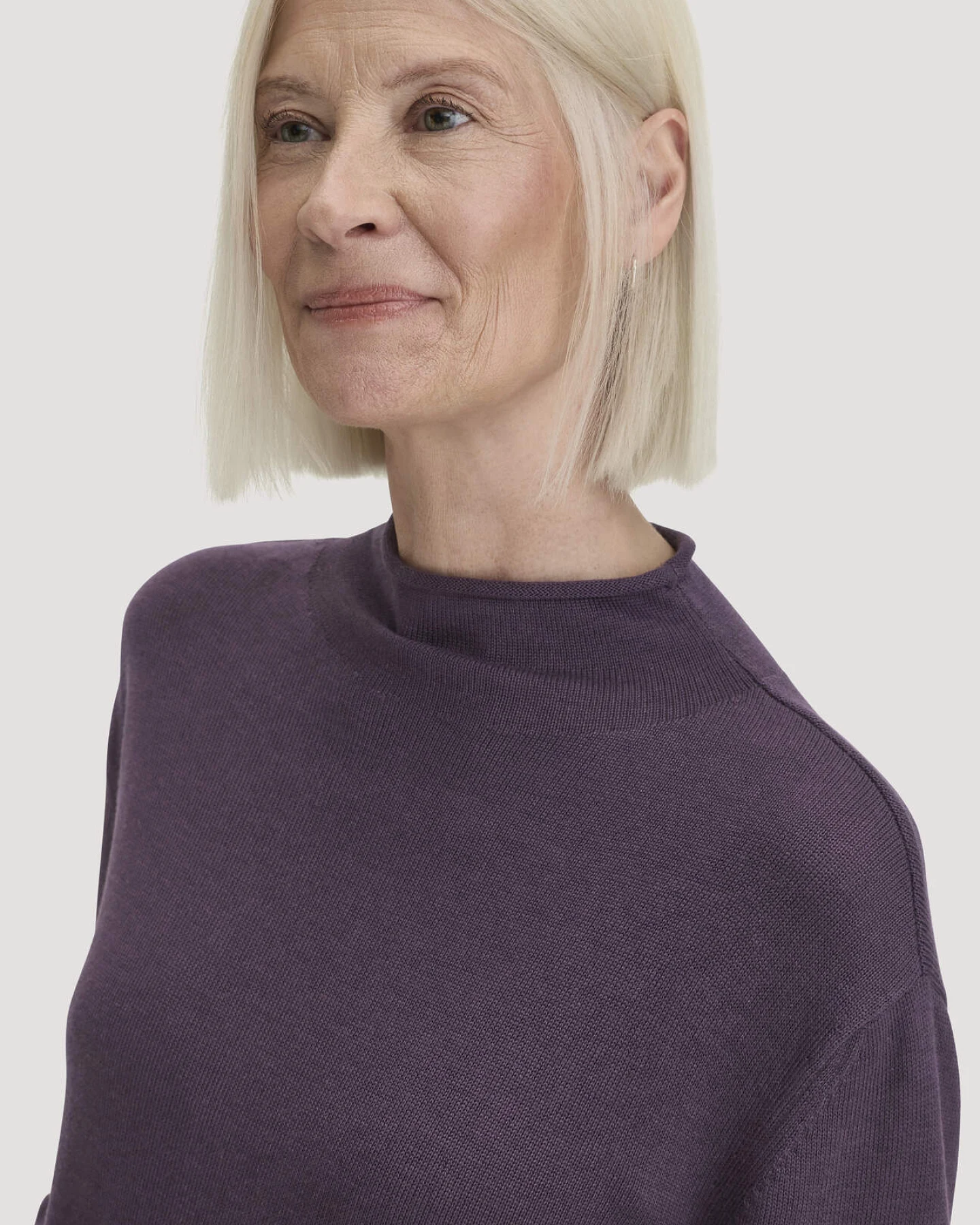 hessnatur Damen Strickkleid Relaxed aus TENCEL™ Lyocell mit Bio-Baumwolle - lila - Größe L – Ansicht 3
