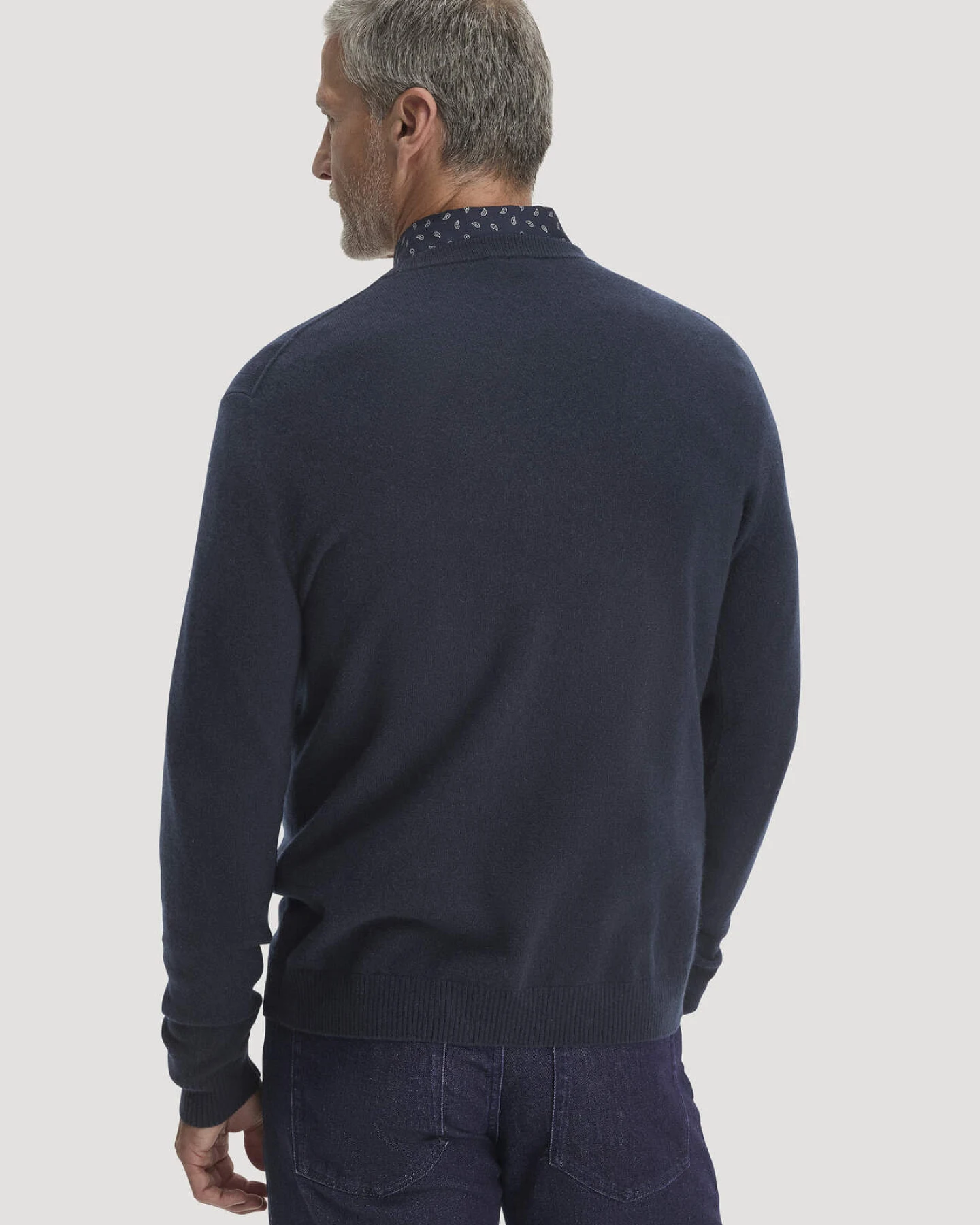 hessnatur Herren Strickpullover Regular aus Cashmere mit Recyclinganteil - blau - Größe S – Ansicht 3