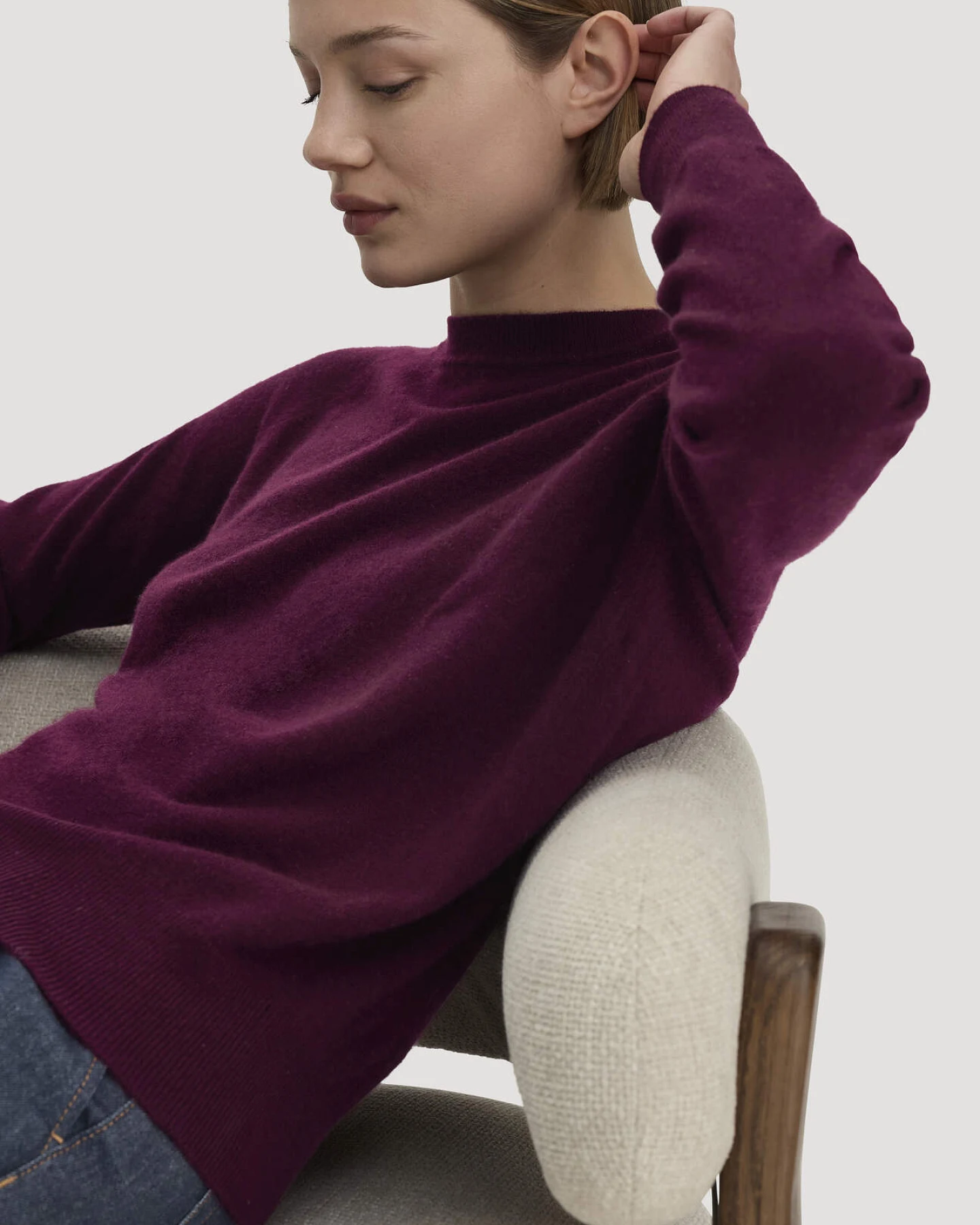 hessnatur Damen Pullover Relaxed BETTER RECYCLING aus Cashmere mit Recycling-Anteil - rot - Größe XL – Ansicht 4