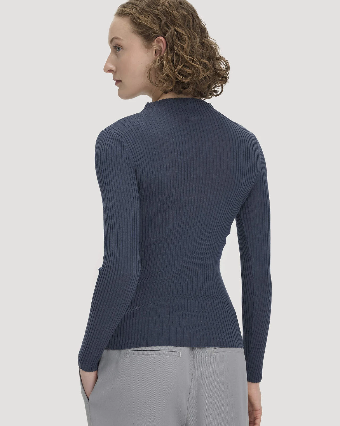 hessnatur Damen Strick Pullover Fitted aus TENCEL™ Lyocell mit Bio-Baumwolle - blau - Größe XXL – Ansicht 3
