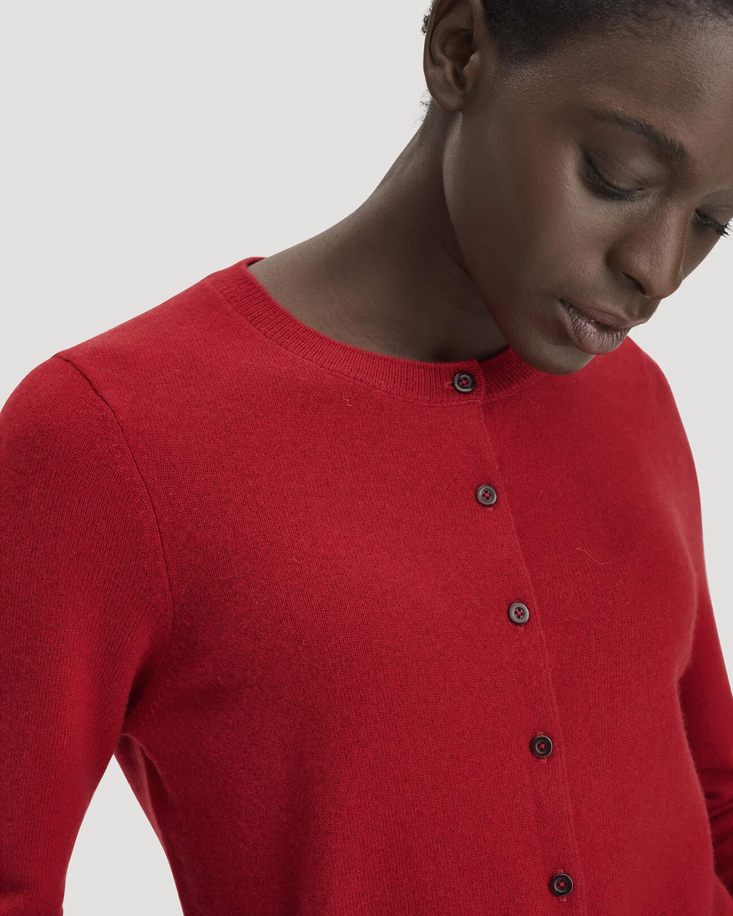 hessnatur Damen Strick Jacke Regular BETTER RECYCLING aus Cashmere - rot - Größe M – Ansicht 4