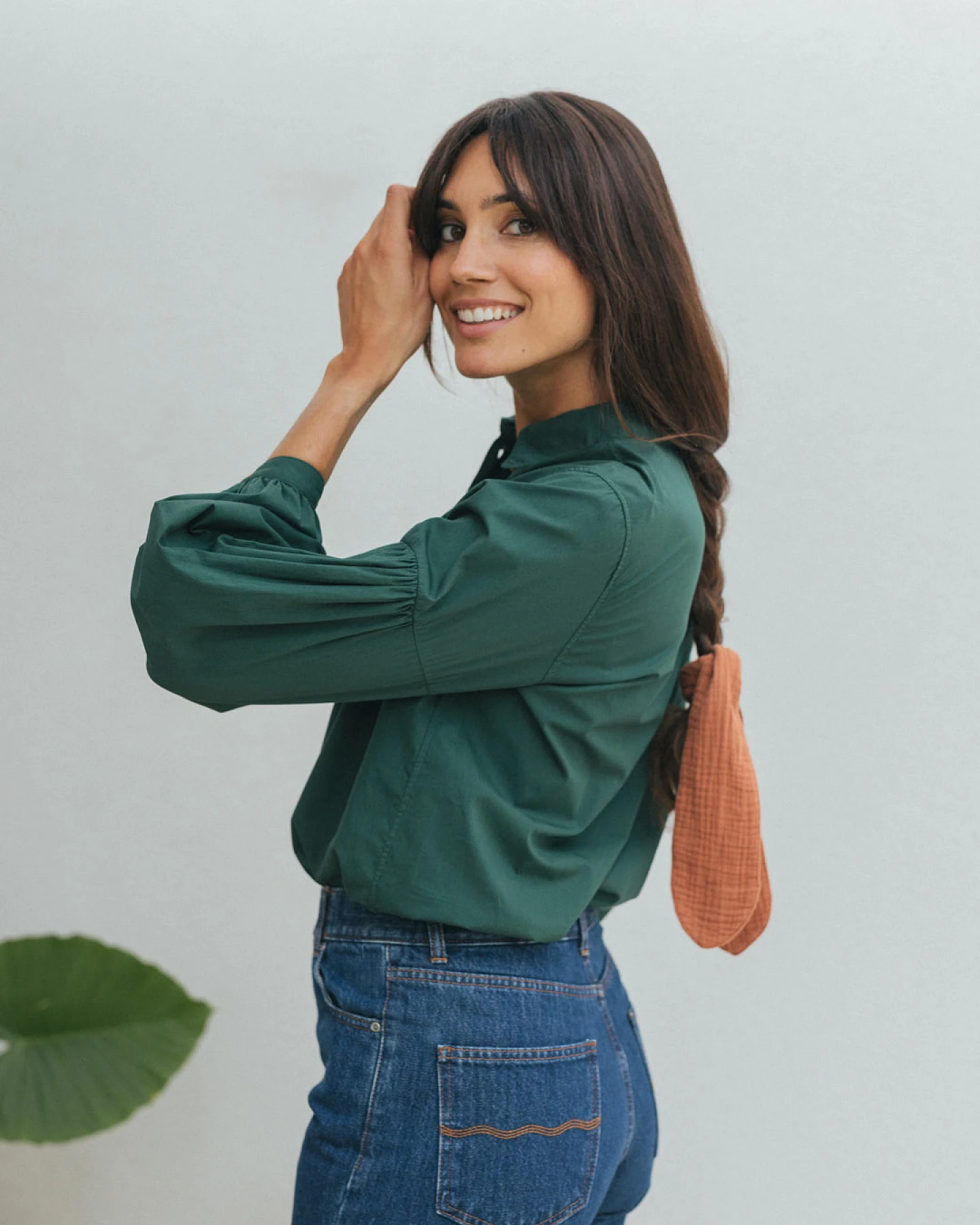 TWOTHIRDS Damen vegan Hemd Bolano Waldgrün – Ansicht 2