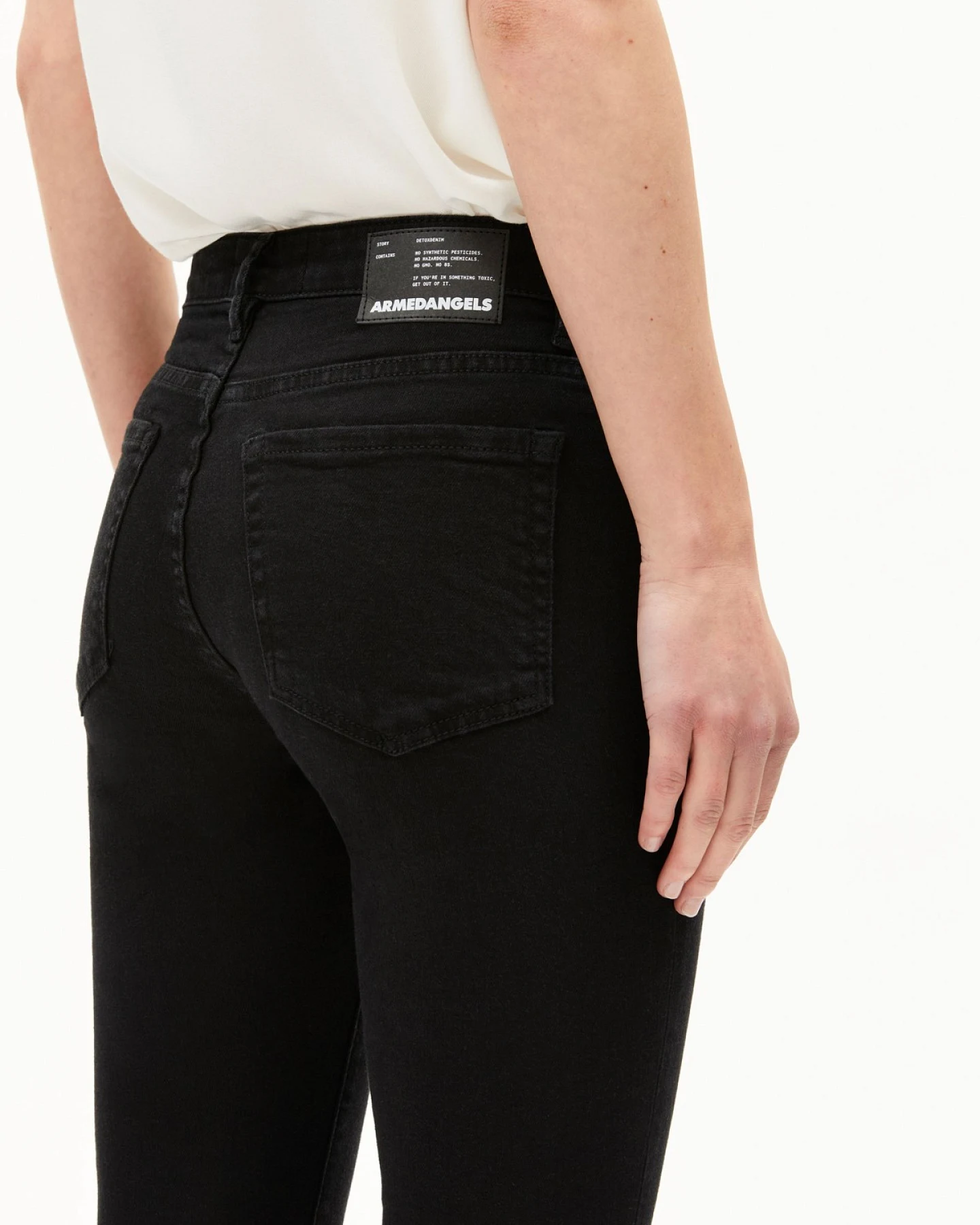 Jeans Tillaa Rinse Black – Ansicht 4