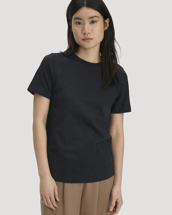 Produktseite: hessnatur Damen Heavy T-Shirt Relaxed aus Bio-Baumwolle - schwarz - Größe 44