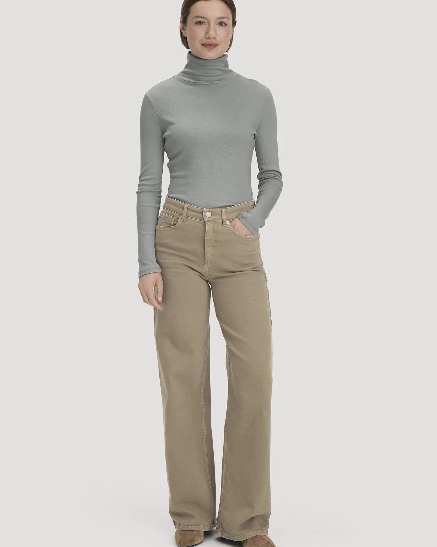hessnatur Damen Softrib Longsleeve Fitted aus Bio-Baumwolle und TENCEL™ Modal - blau - Größe 38 – Ansicht 3