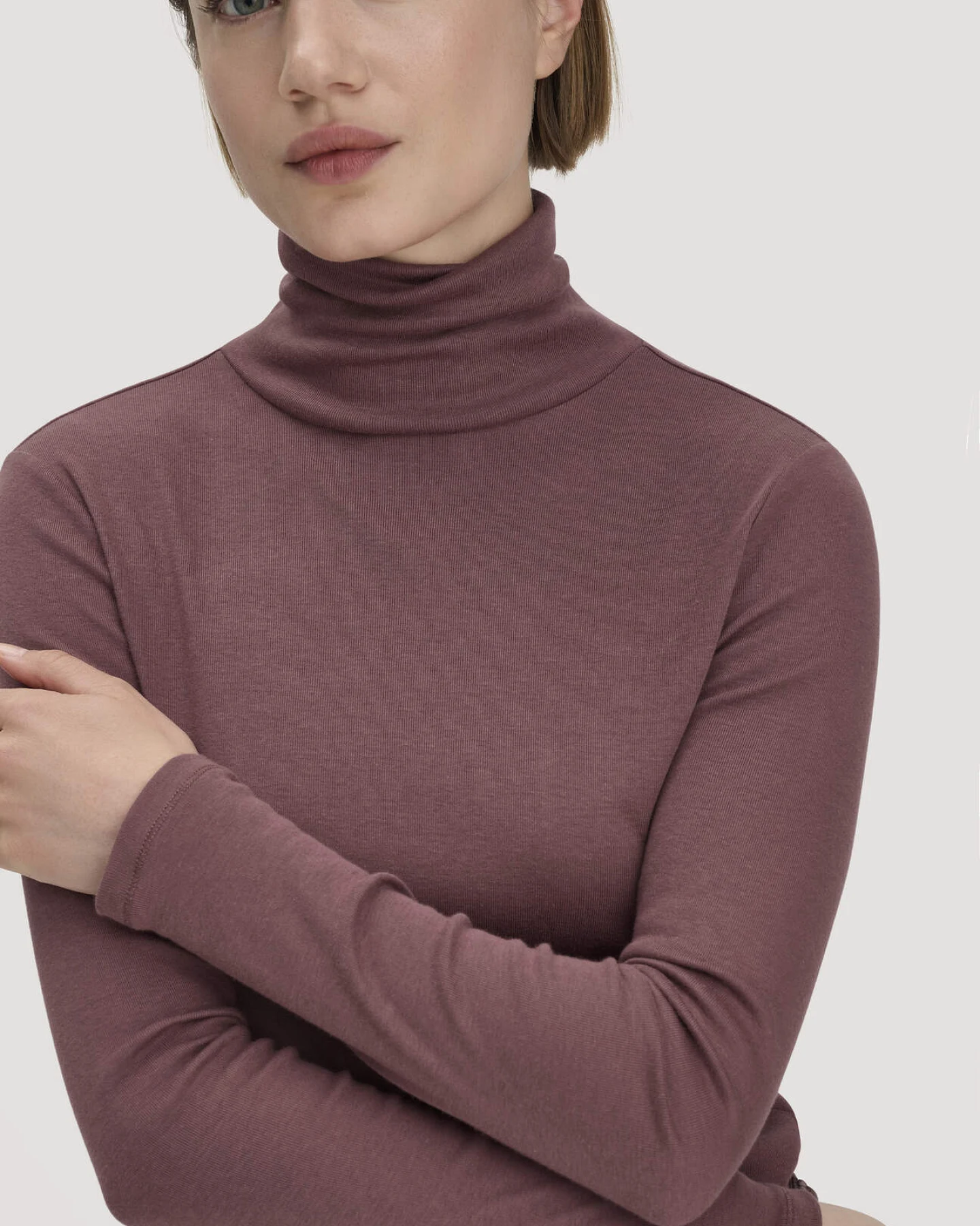 hessnatur Damen Softrib Longsleeve Fitted aus Bio-Baumwolle und TENCEL™ Modal - rot - Größe 42 – Ansicht 4