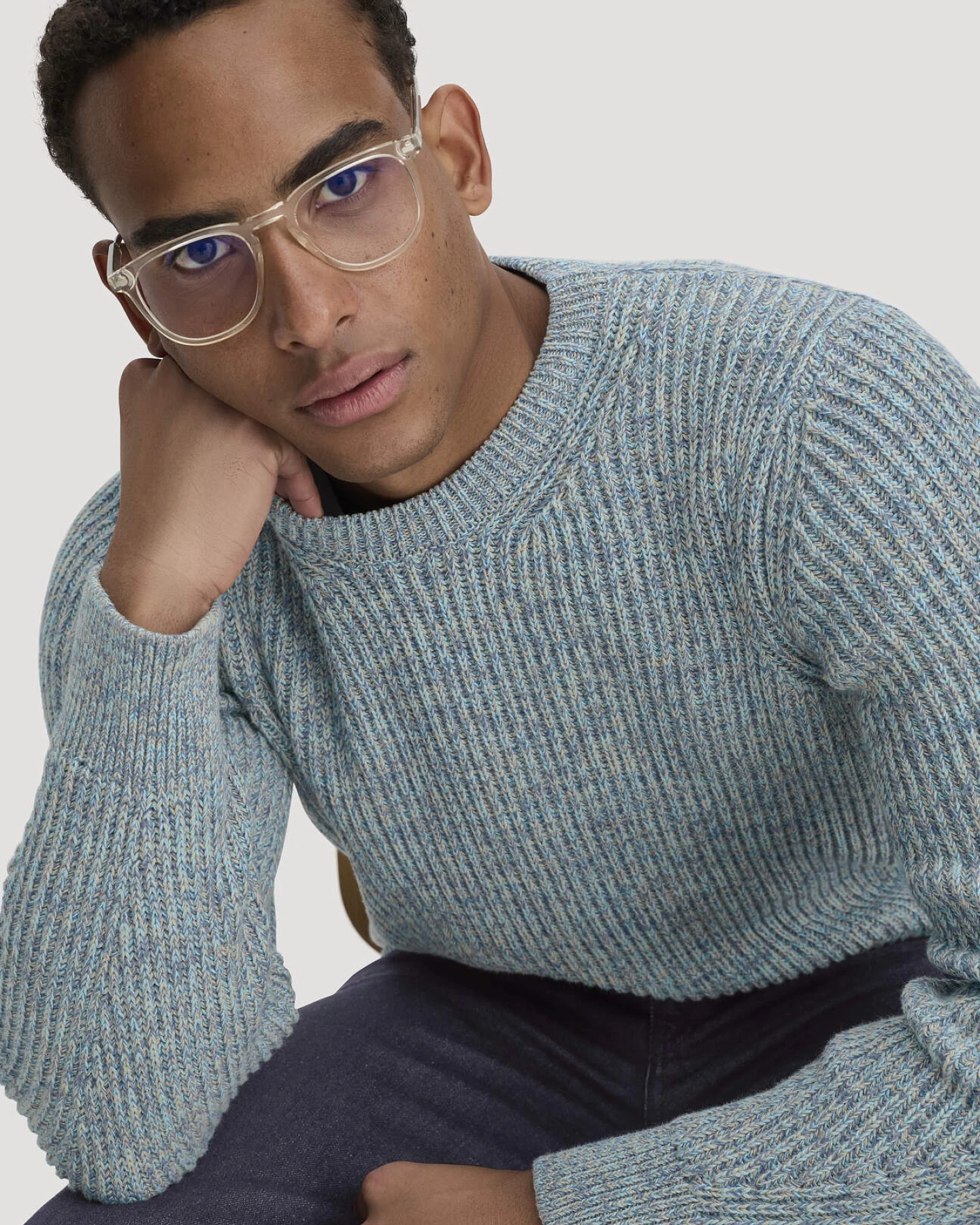 hessnatur Herren Strickpullover Regular aus Bio-Baumwolle - blau - Größe L – Ansicht 4