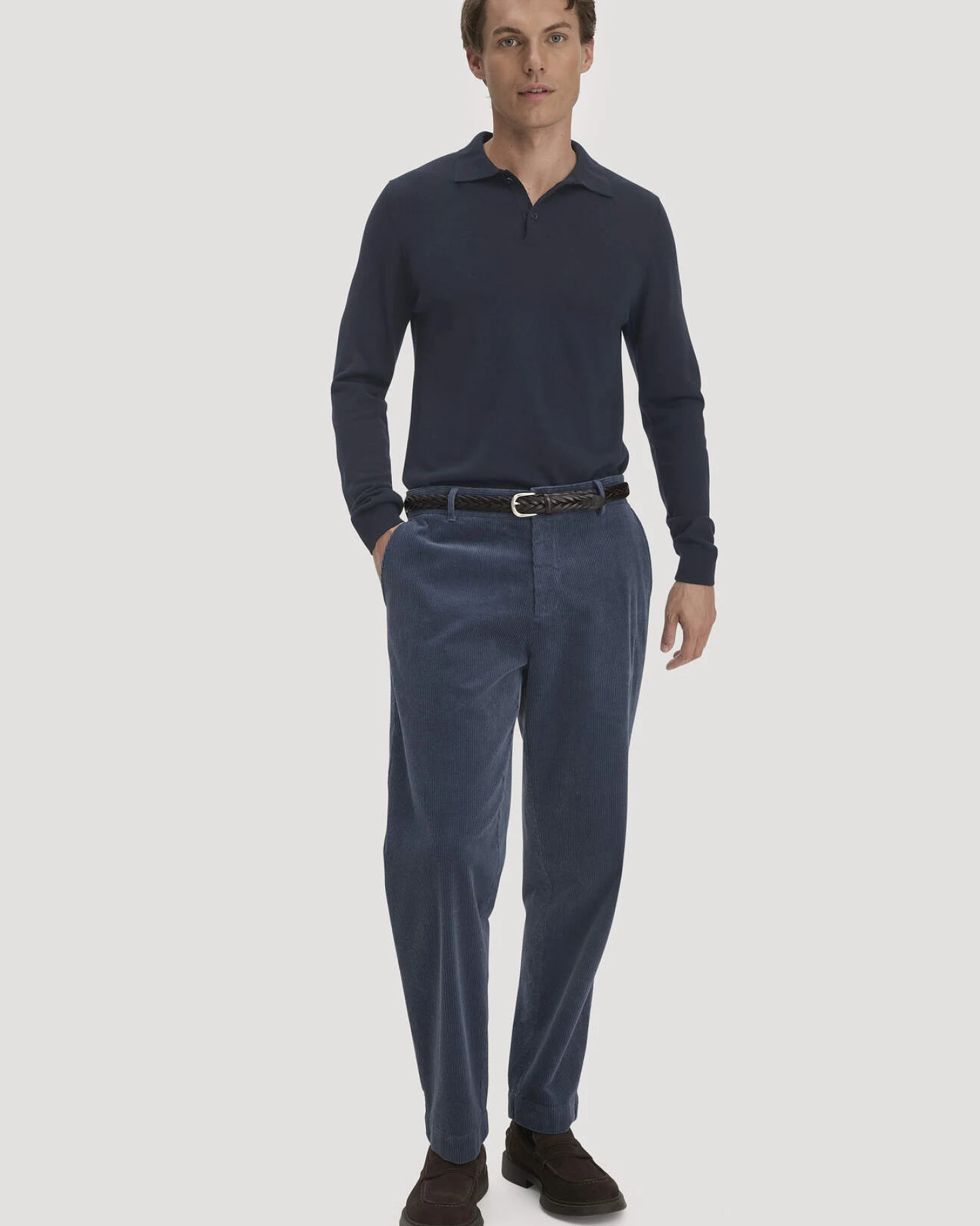 hessnatur Herren Strick Polo Regular aus Bio-Merinowolle - blau - Größe S – Ansicht 2