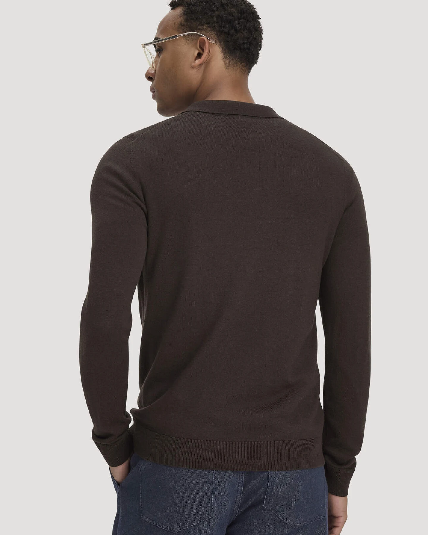 hessnatur Herren Strick Polo Regular aus Bio-Merinowolle - braun - Größe L – Ansicht 3