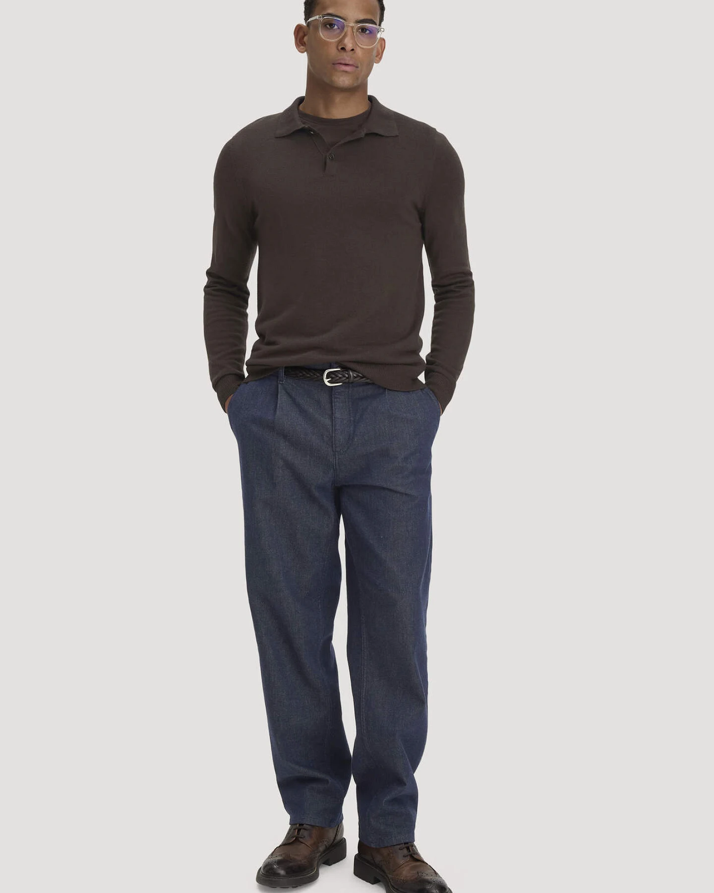 hessnatur Herren Strick Polo Regular aus Bio-Merinowolle - braun - Größe XL – Ansicht 2
