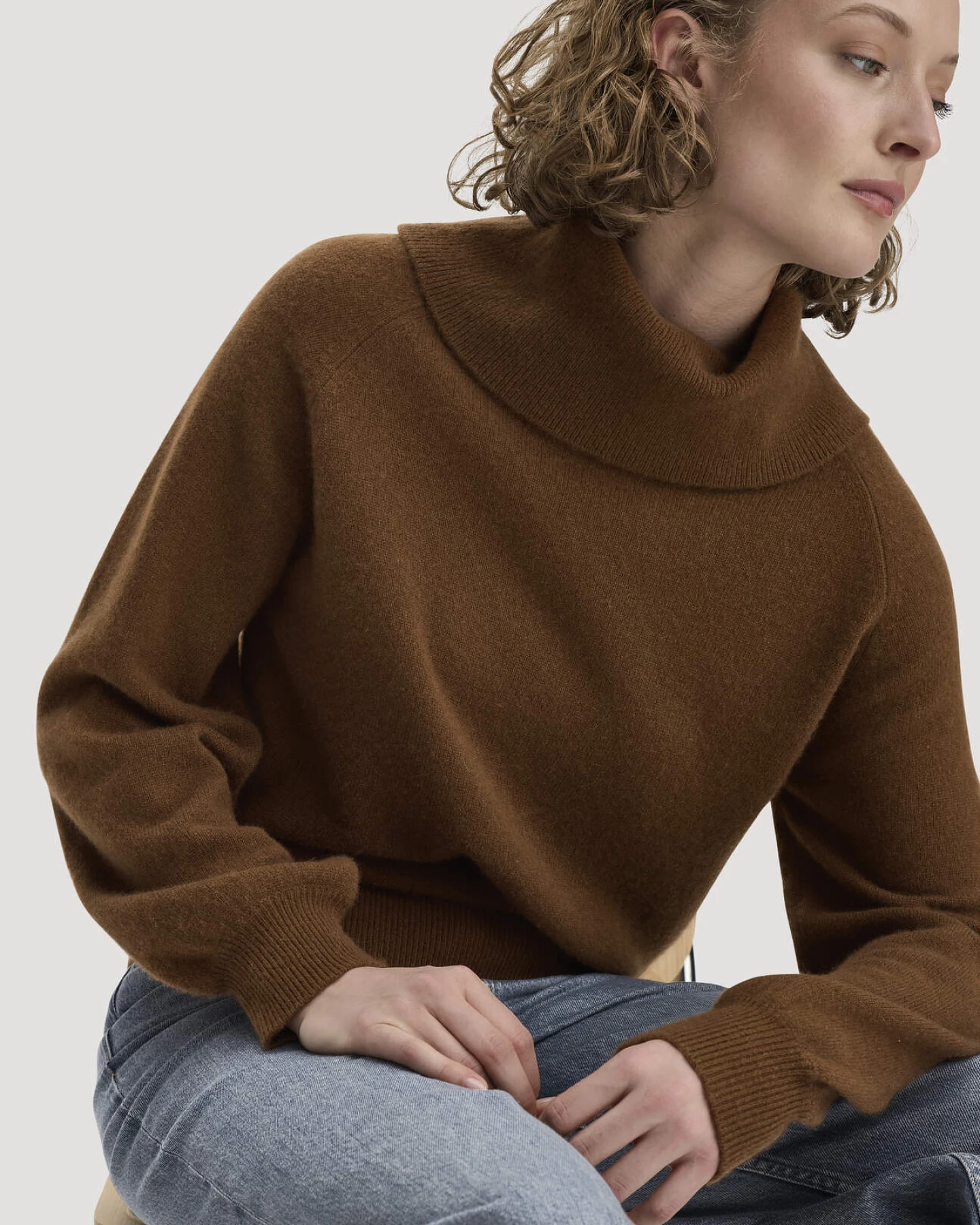 hessnatur Damen Strick-Pullover Relaxed BETTER RECYCLING aus Kaschmir - braun - Größe M – Ansicht 4