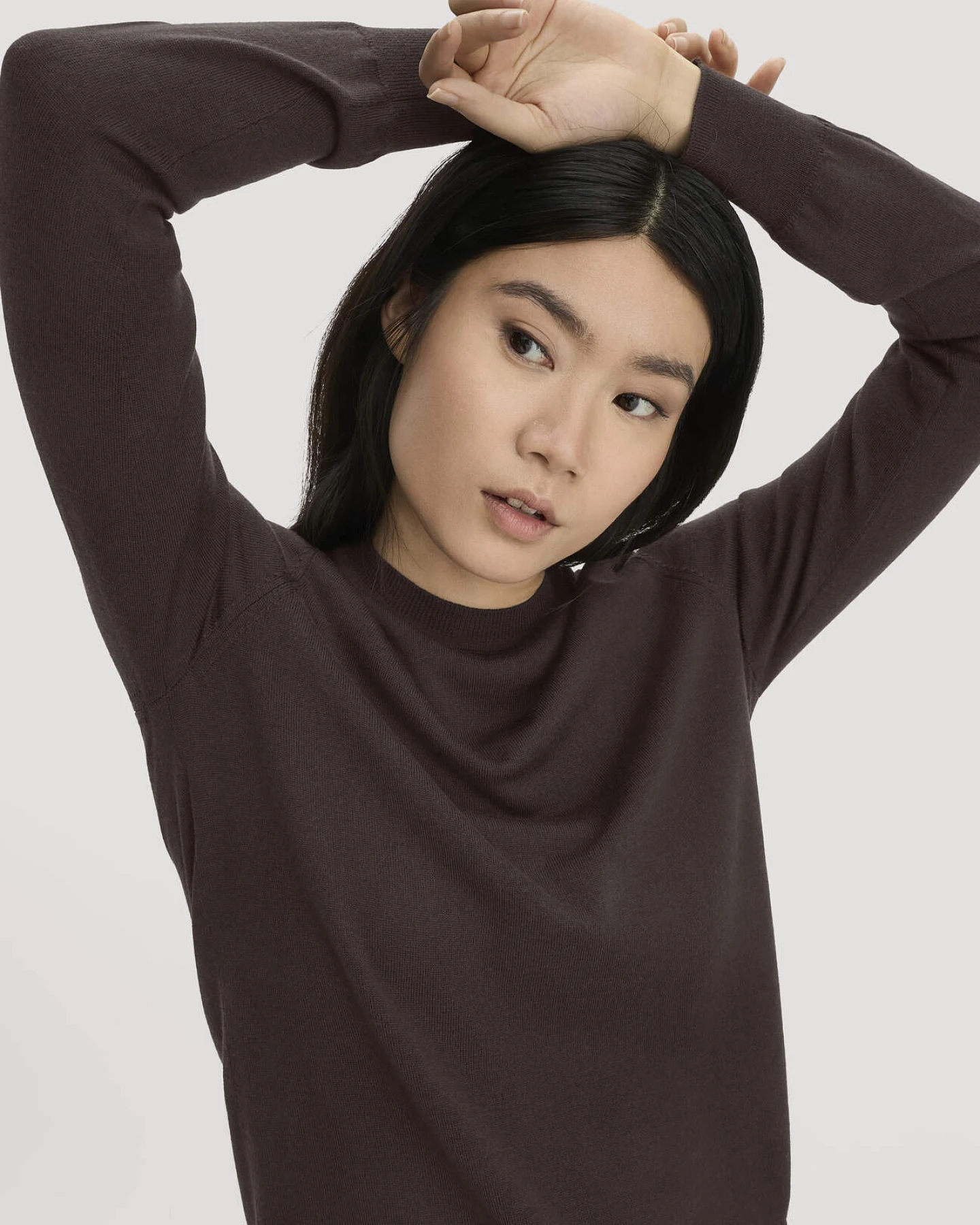 hessnatur Damen Pullover Regular aus Bio-Merinowolle - braun - Größe M – Ansicht 4