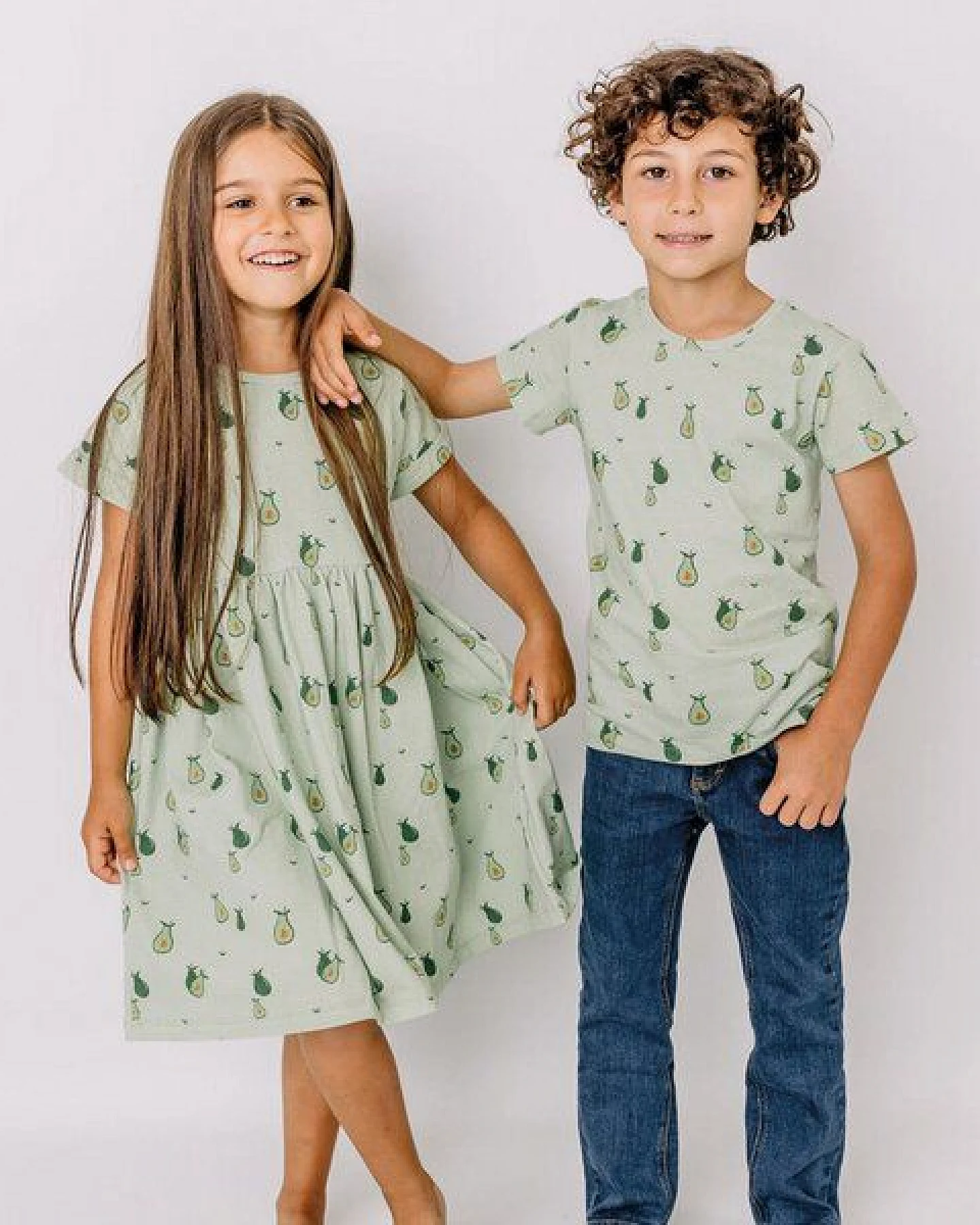 Cotokids Baby Kleid Bio-Baumwolle Avocado 13 Walkiddy, GOTS-zertifiziert, weich, vegan, fair gefertigt, fröhlicher Allover-Print für Alltag, Feste und Familienfotos – Ansicht 2