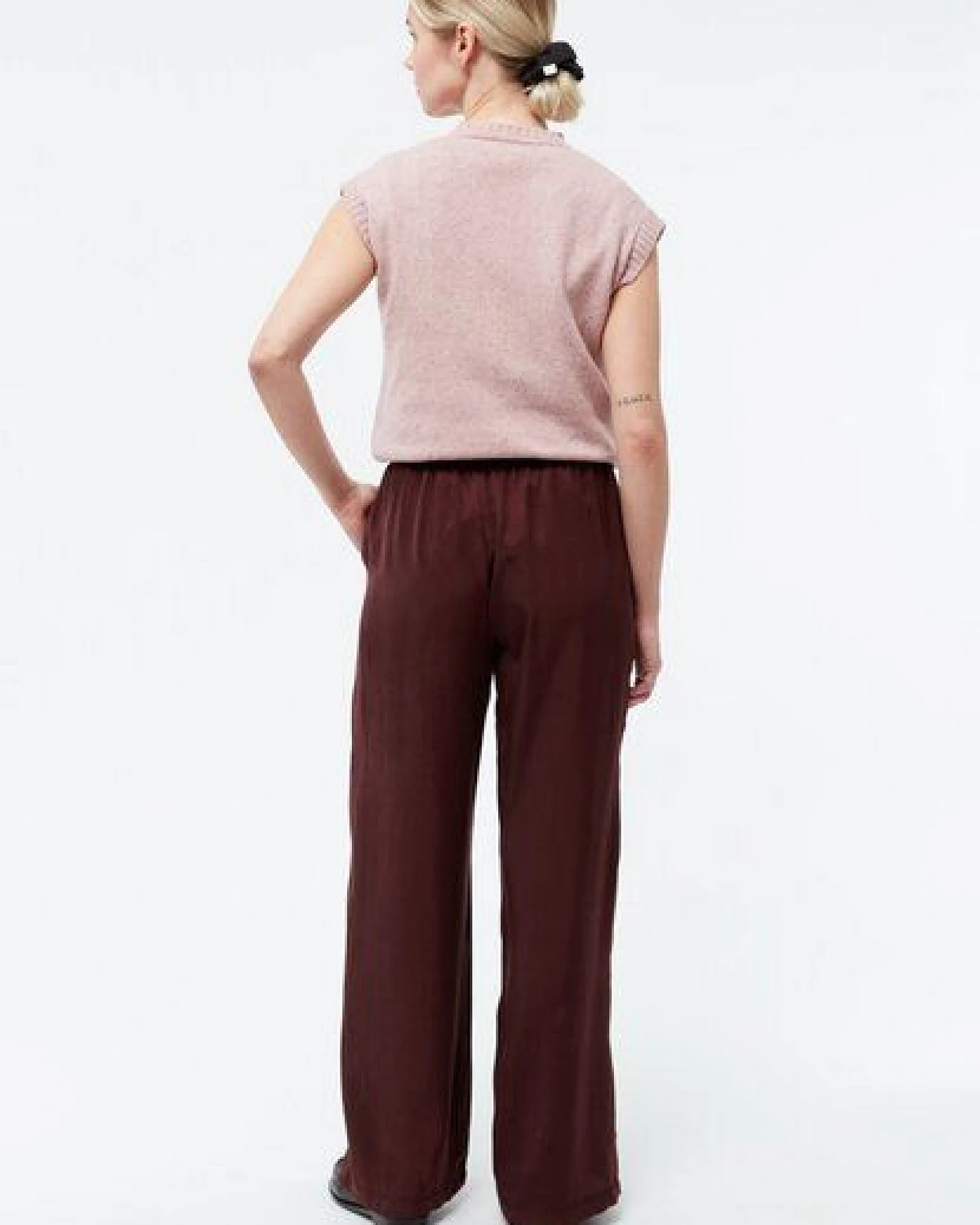 Givn Berlin Hose GBMARLA relaxed aus TENCEL mit Peach-Effekt – Ansicht 2